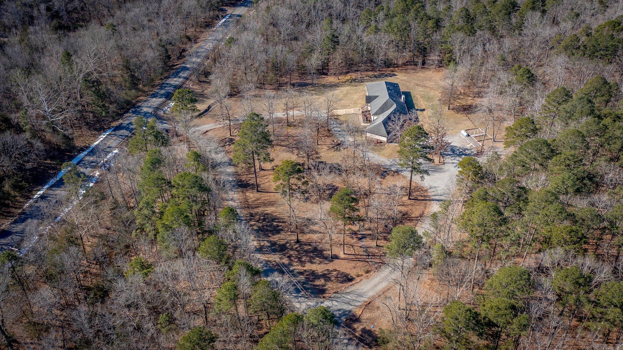 165  Country Oaks Drive  Clinton, AR
