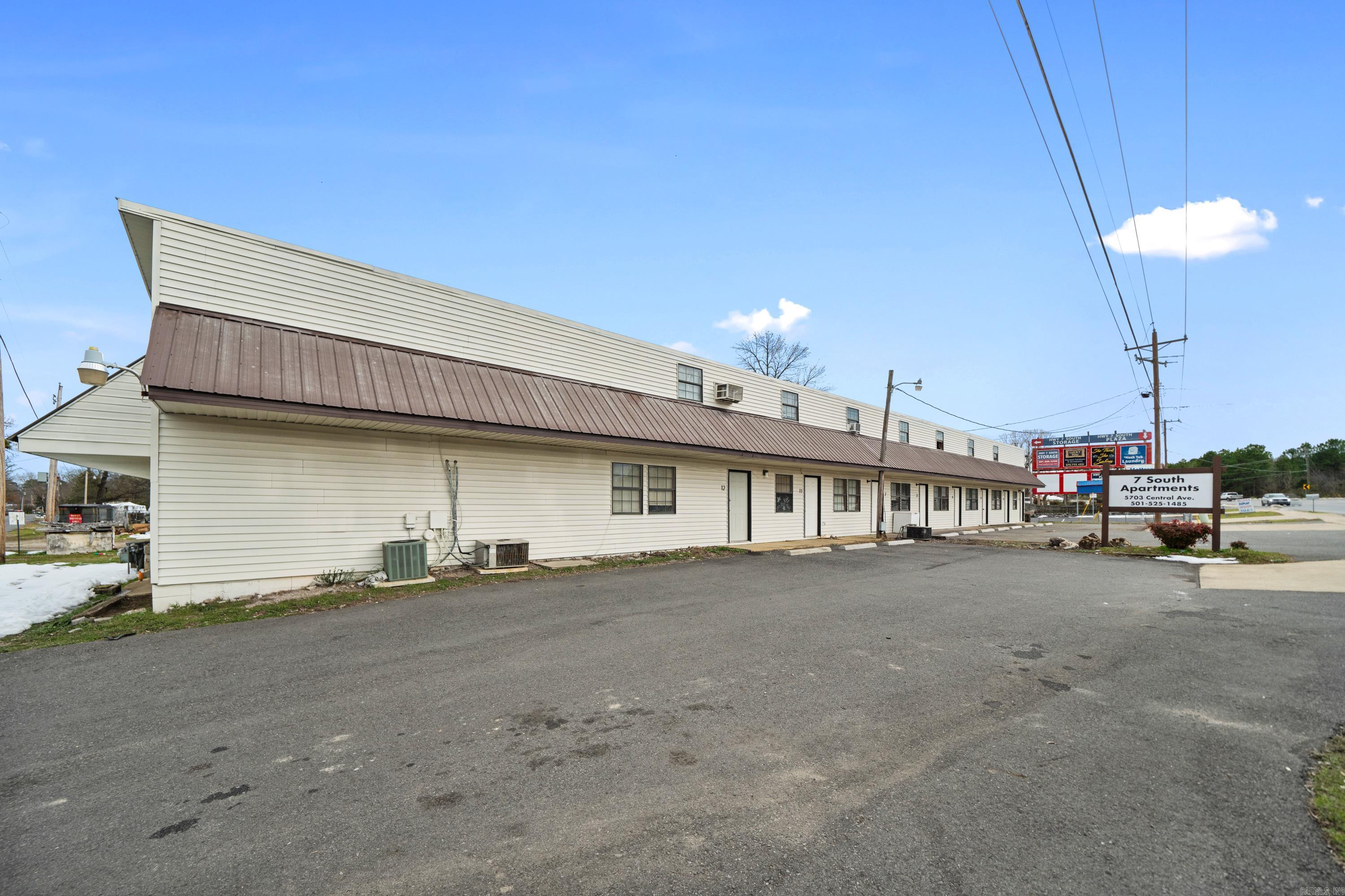 5703  CENTRAL AVENUE 121 Second Street Hot Springs, AR