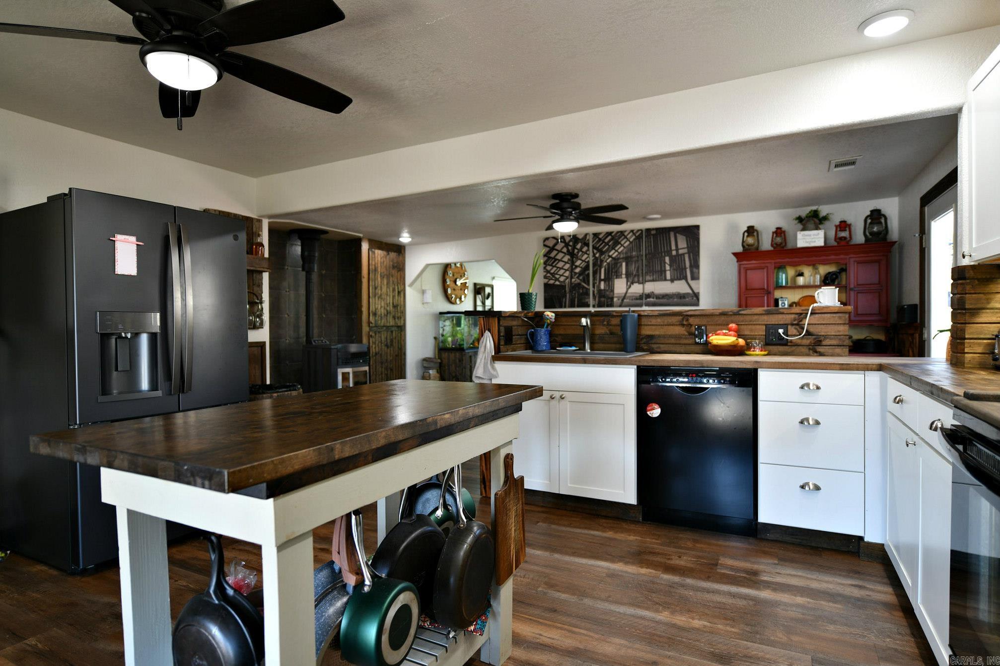 364  Polk Road 194  Mena, AR