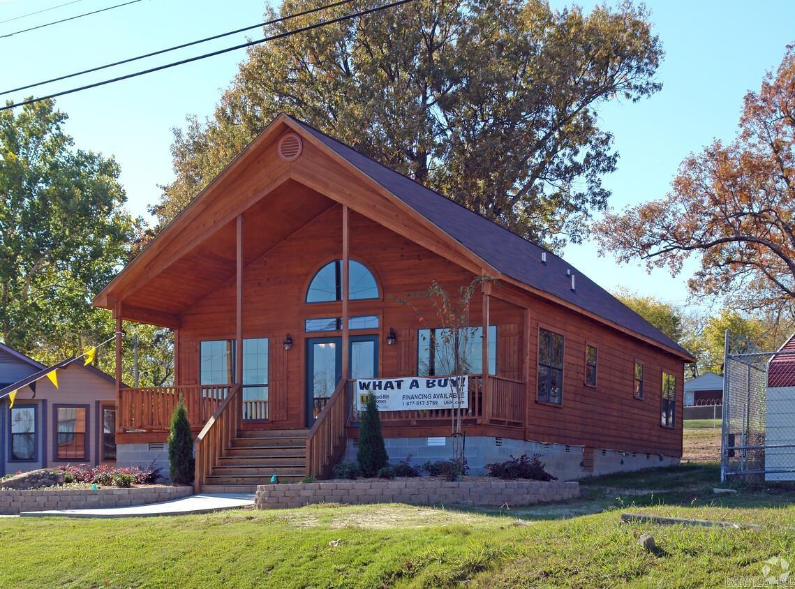 5924 S University Ave  Little Rock, AR