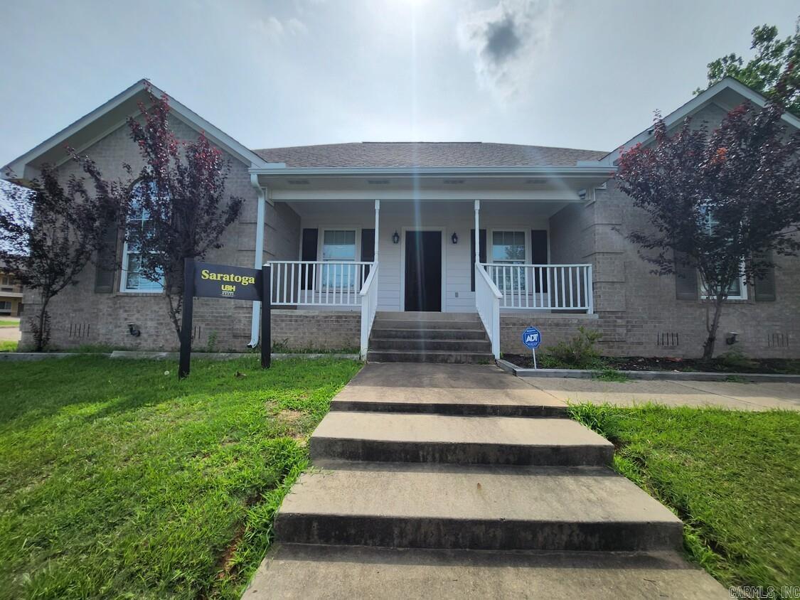 5924 S University Ave  Little Rock, AR