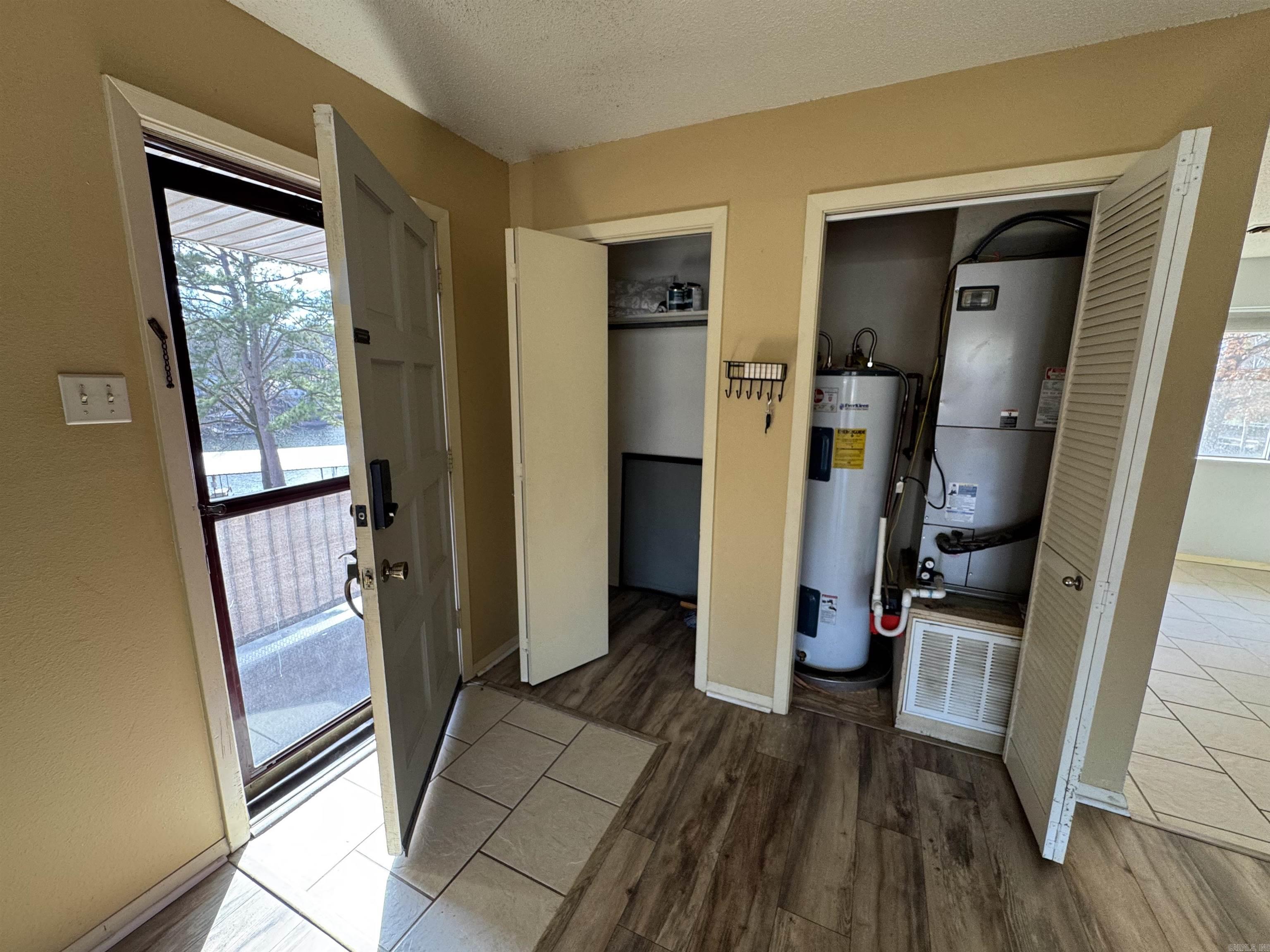 1127  Twin Points Unit C Hot Springs, AR