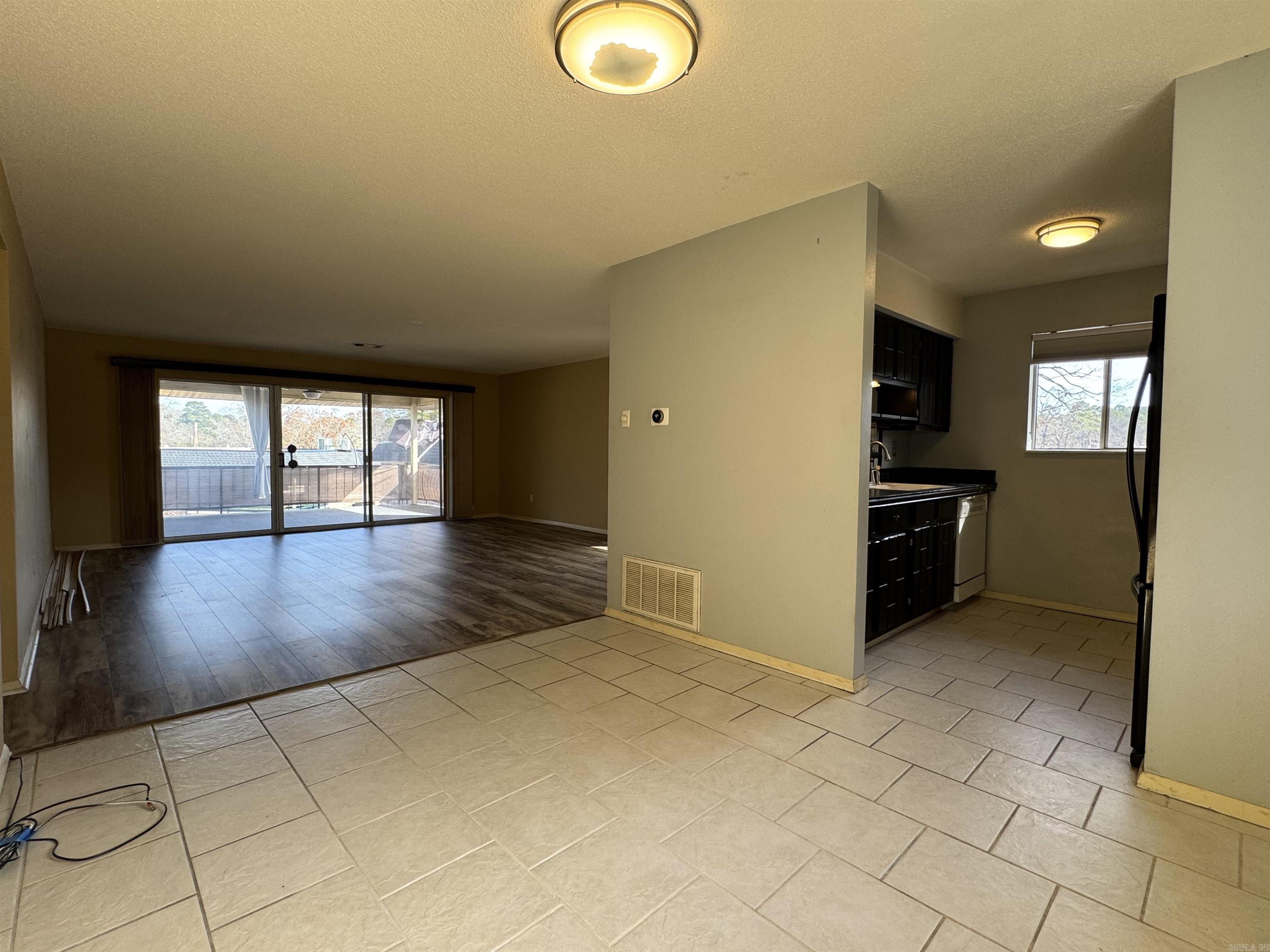 1127  Twin Points Unit C Hot Springs, AR