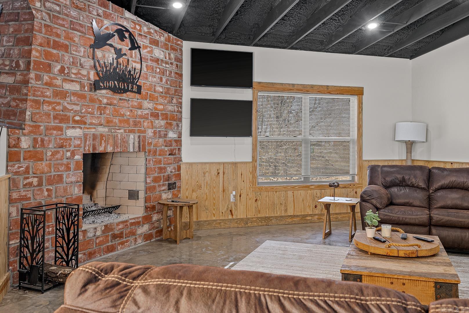 1244  County Road 157  Cash, AR