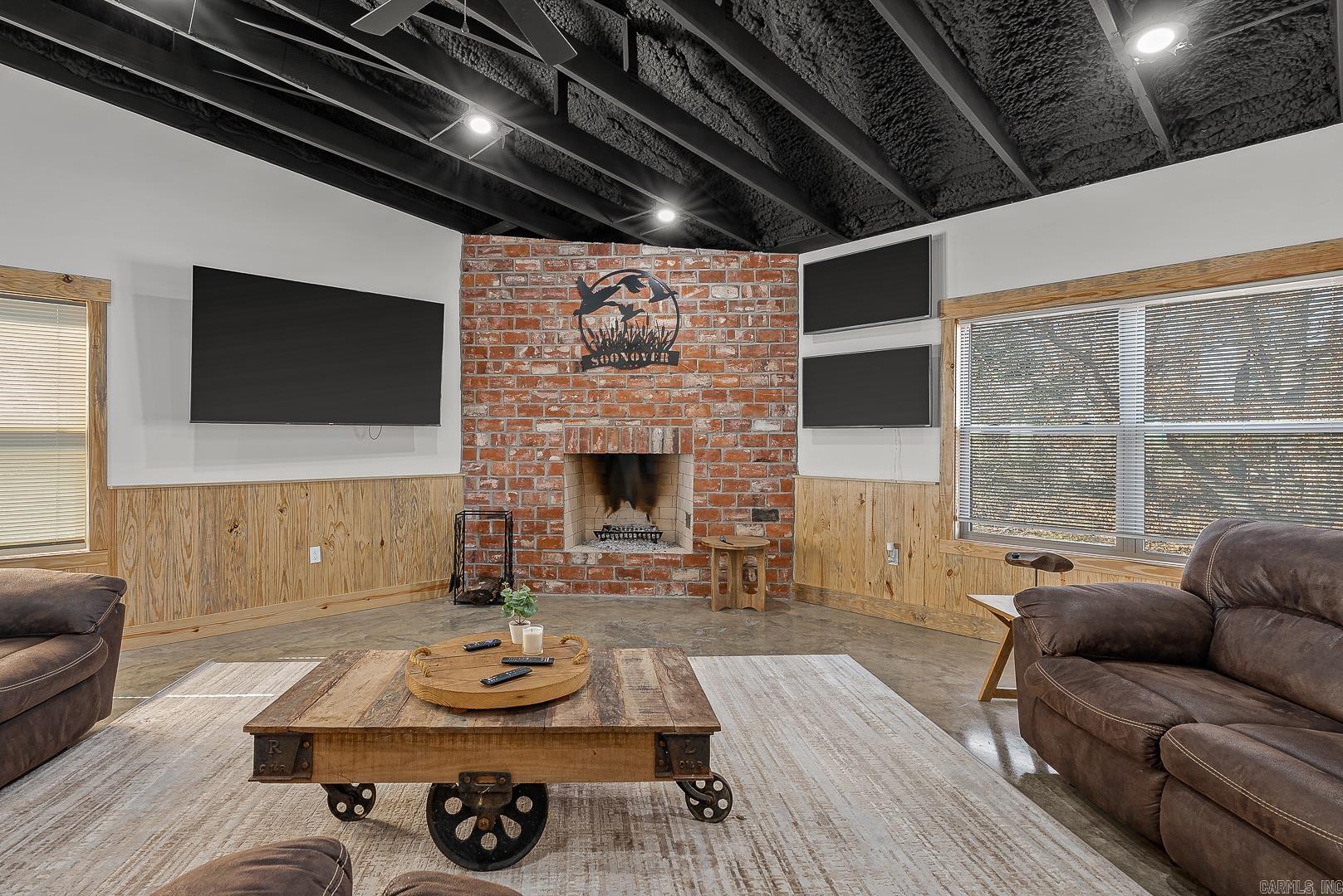 1244  County Road 157  Cash, AR