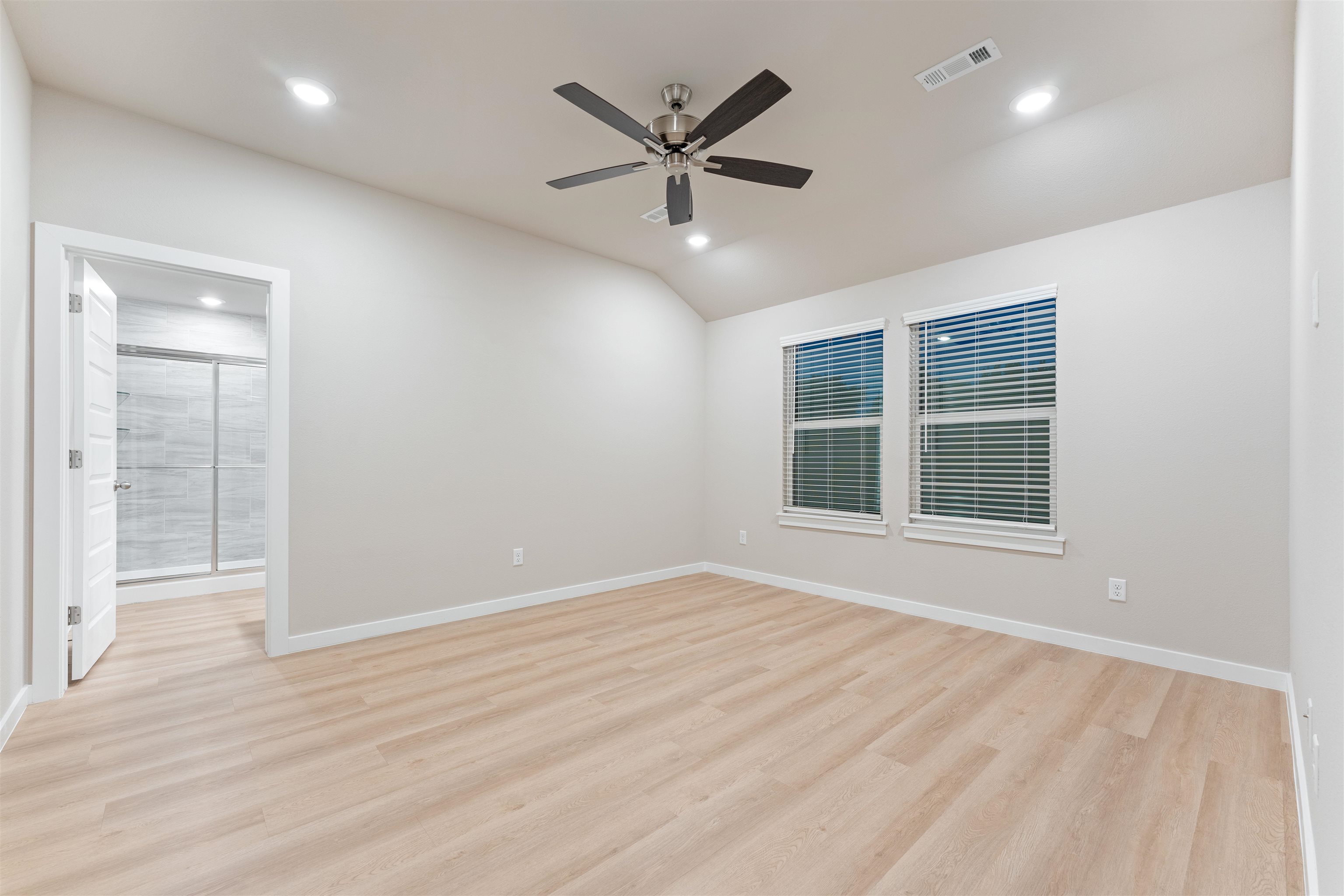 8 E Fredonia  Mayflower, AR