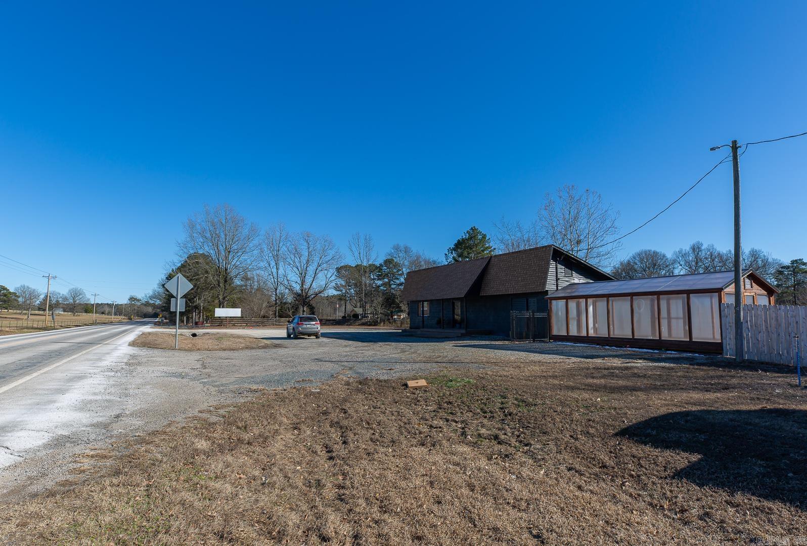 3162  Hwy 88 E  Mena, AR