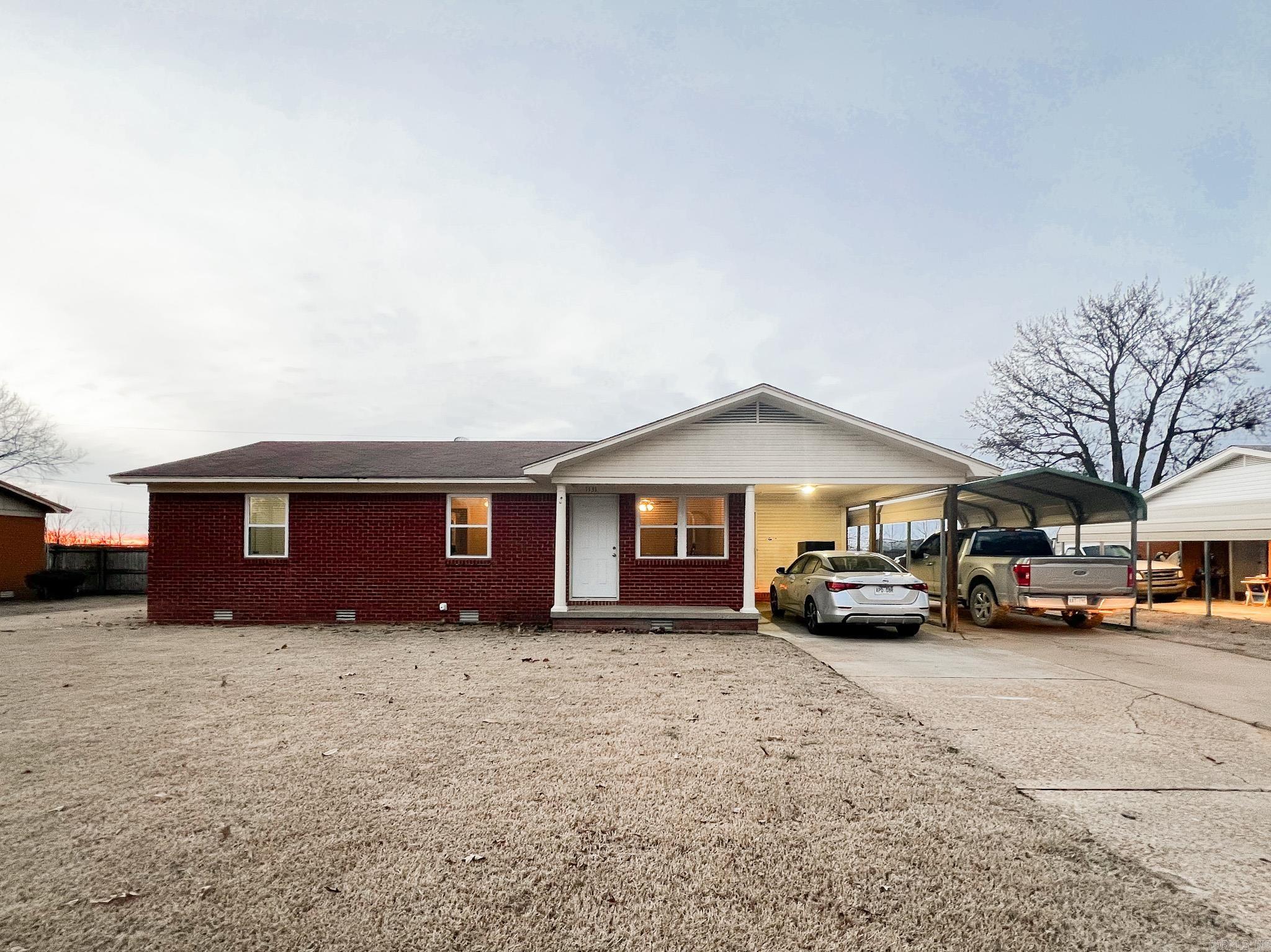 1131  Ouida  Wynne, AR