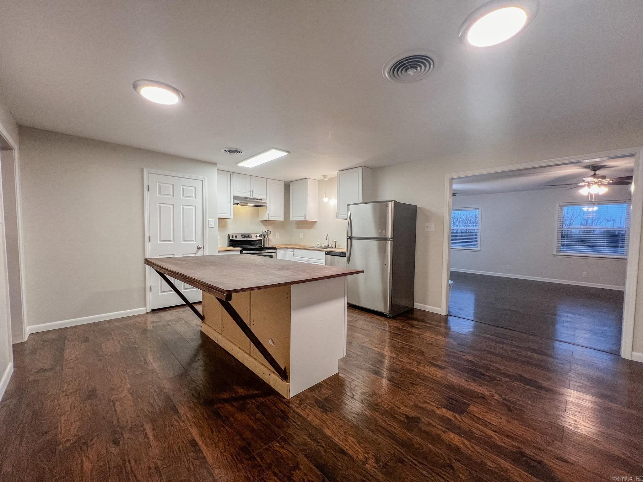 1131  Ouida  Wynne, AR