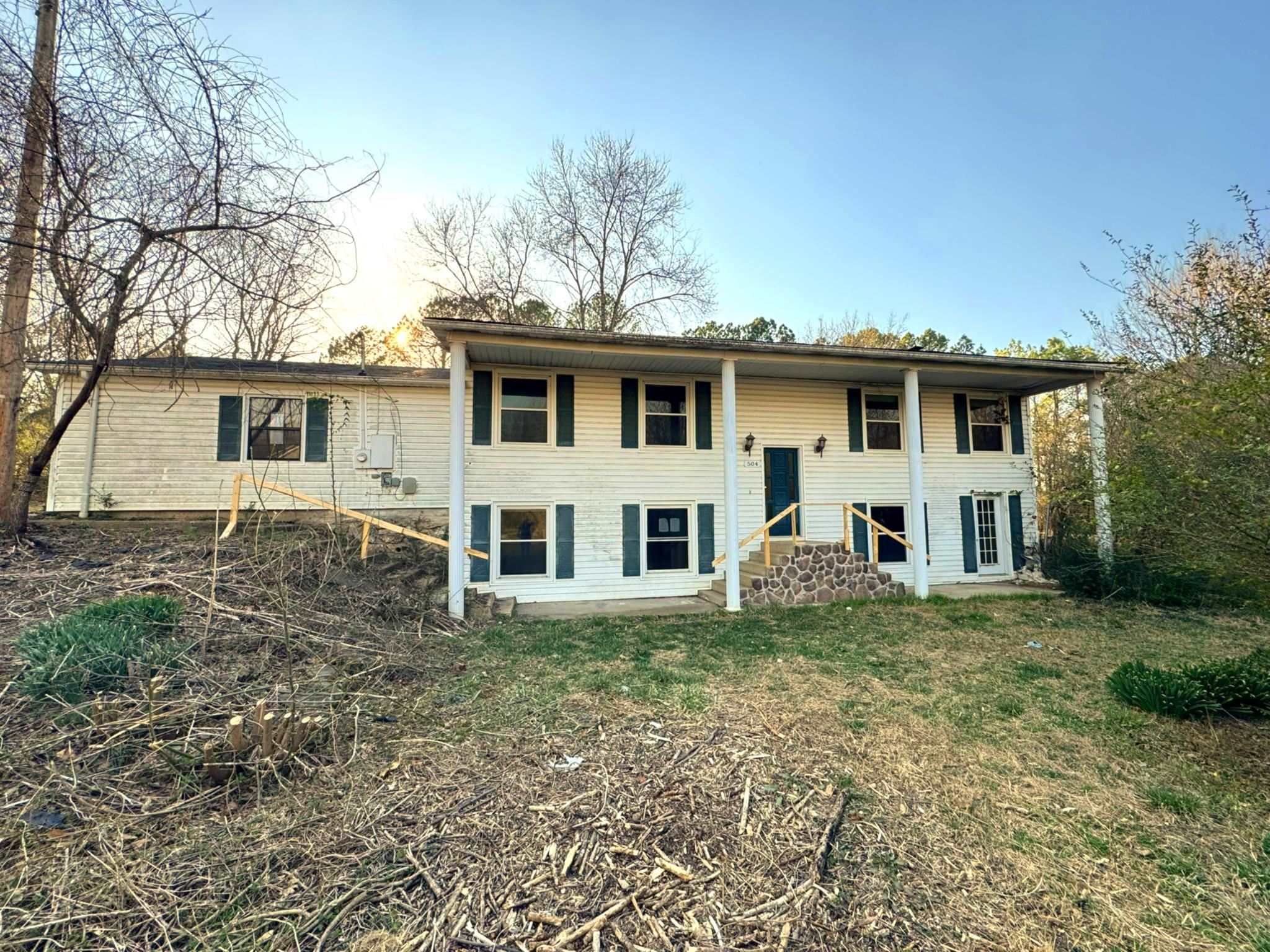 504  3rd  Flippin, AR