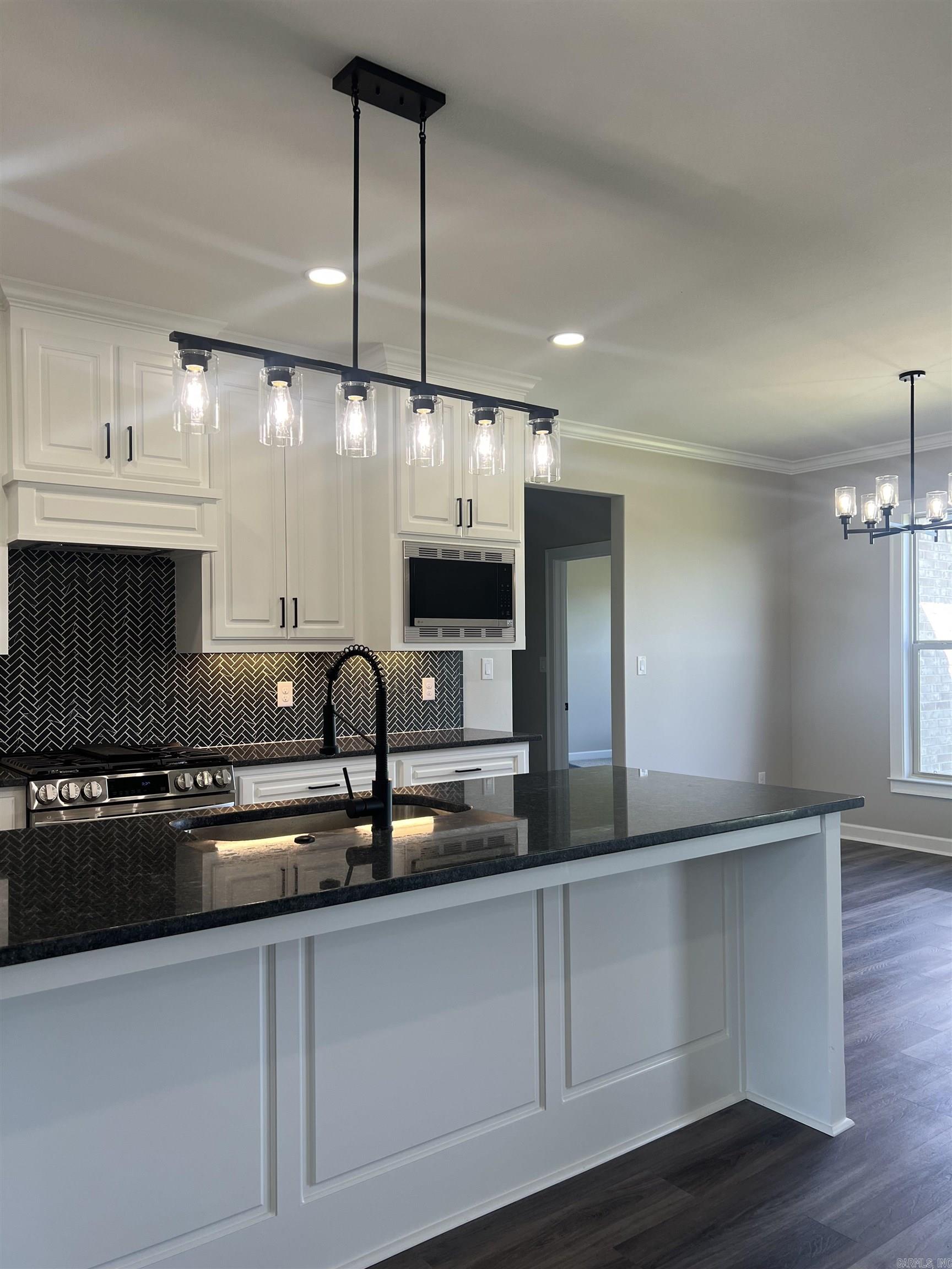 13530 Smarty Jones Dr. Scott, AR 72142