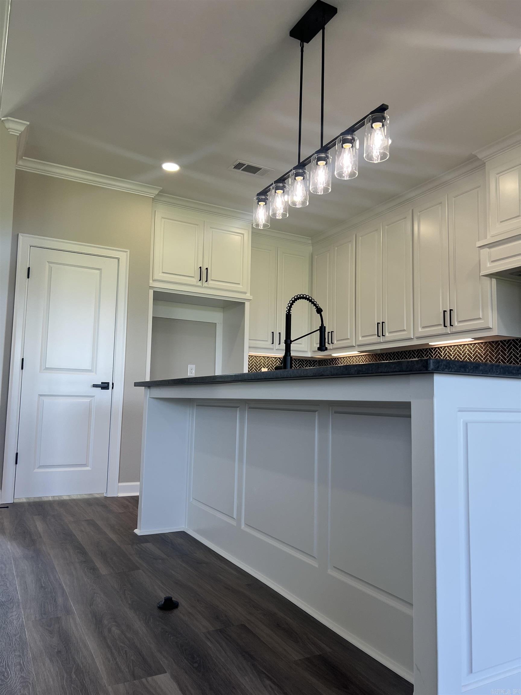 13530 Smarty Jones Dr. Scott, AR 72142