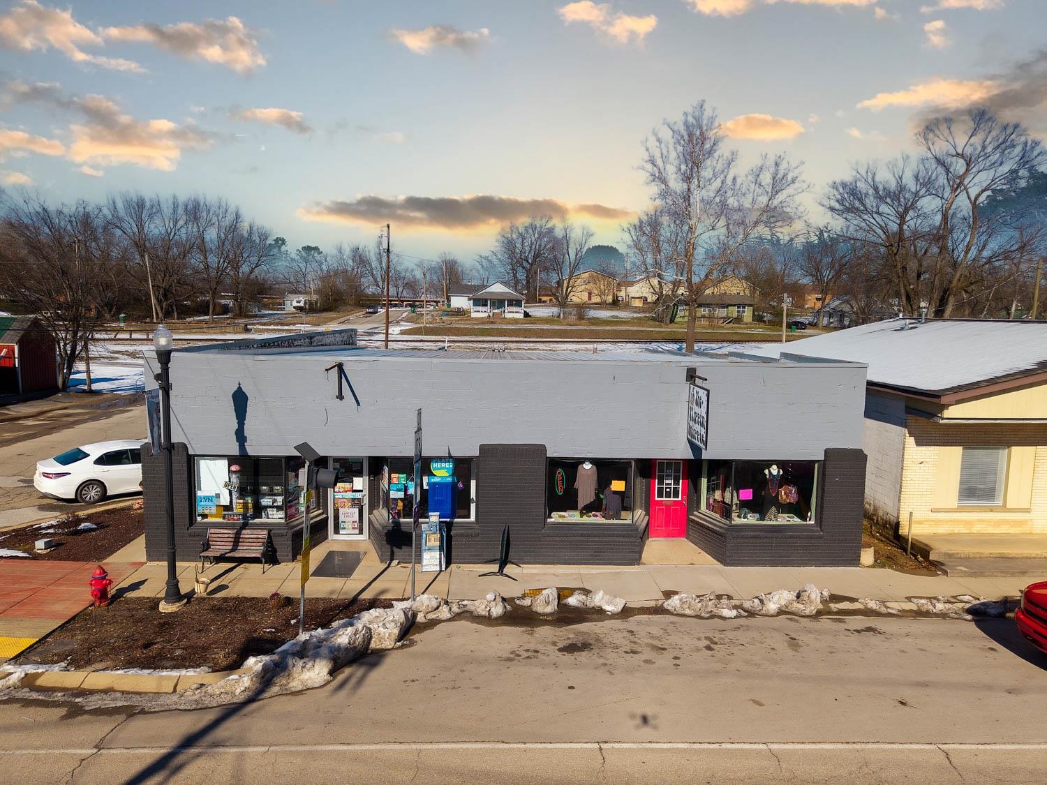 201 & 203 E Main Street  Flippin, AR