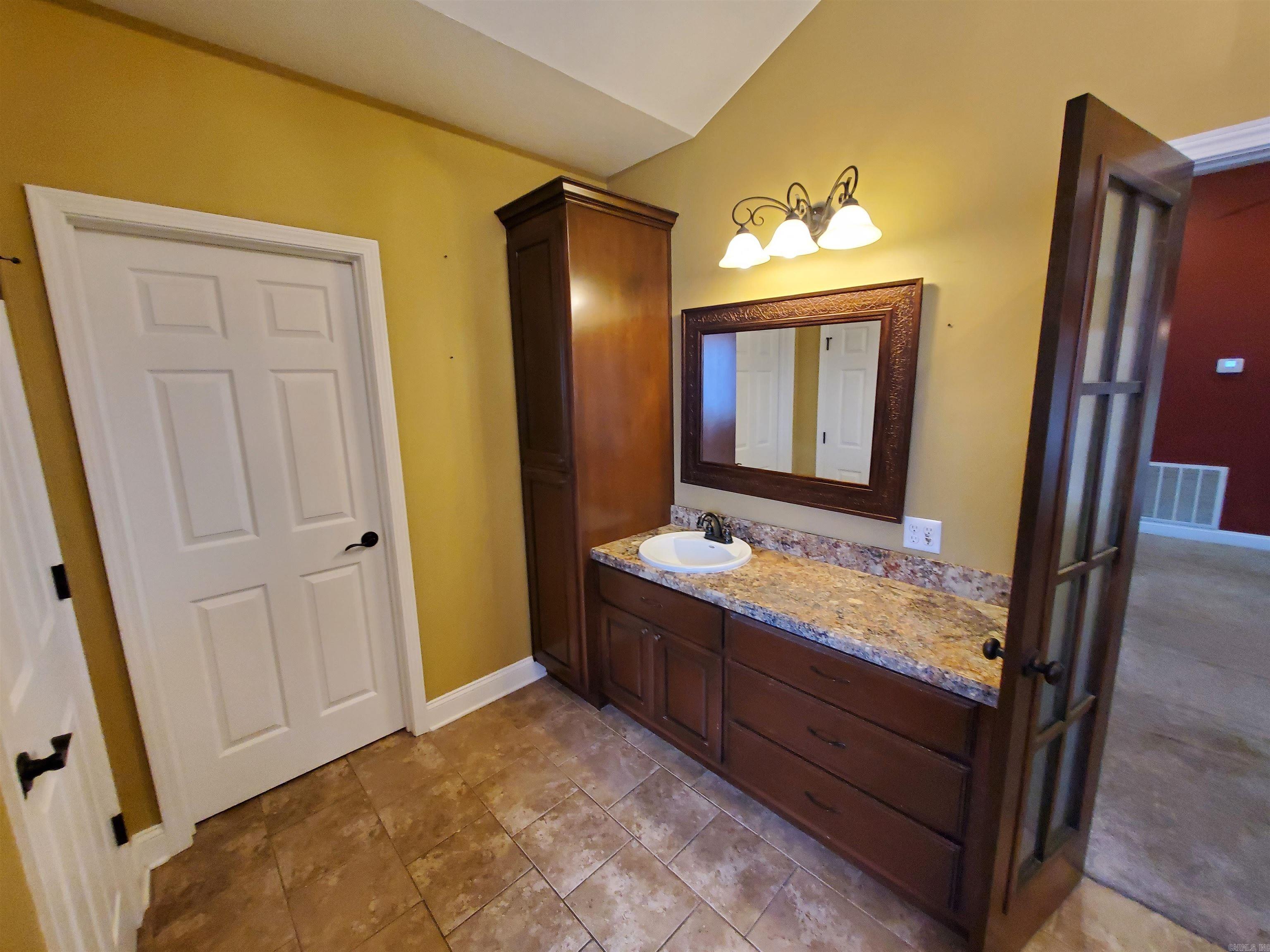 141 S 6th  Piggott, AR