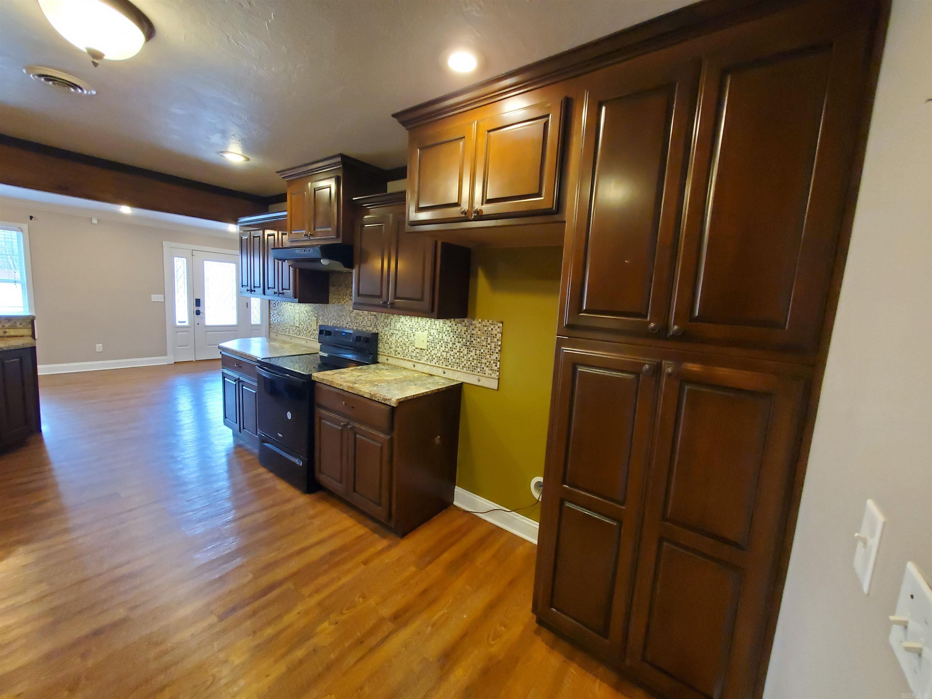 141 S 6th  Piggott, AR