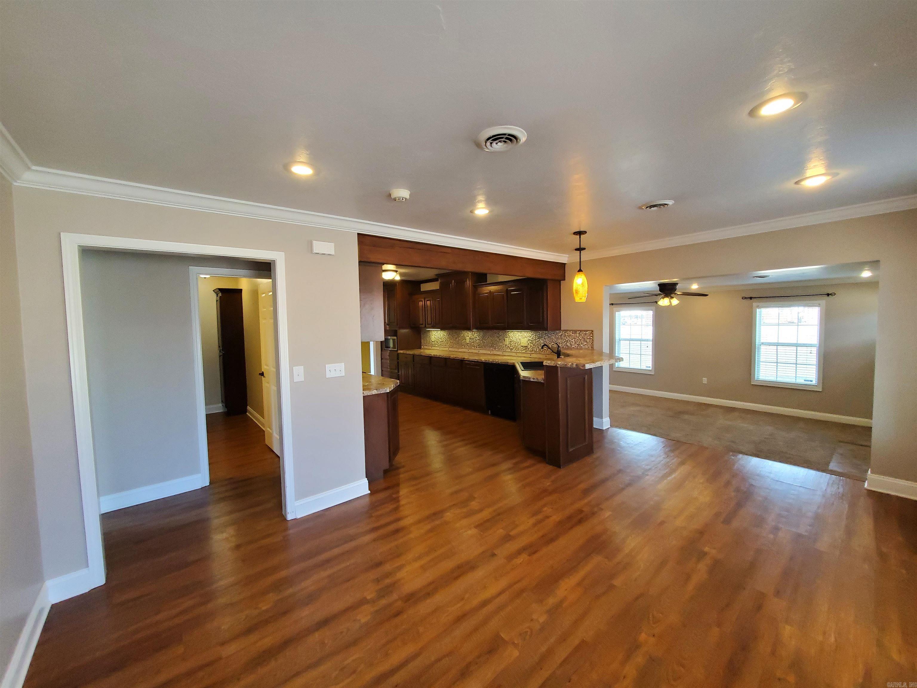 141 S 6th  Piggott, AR