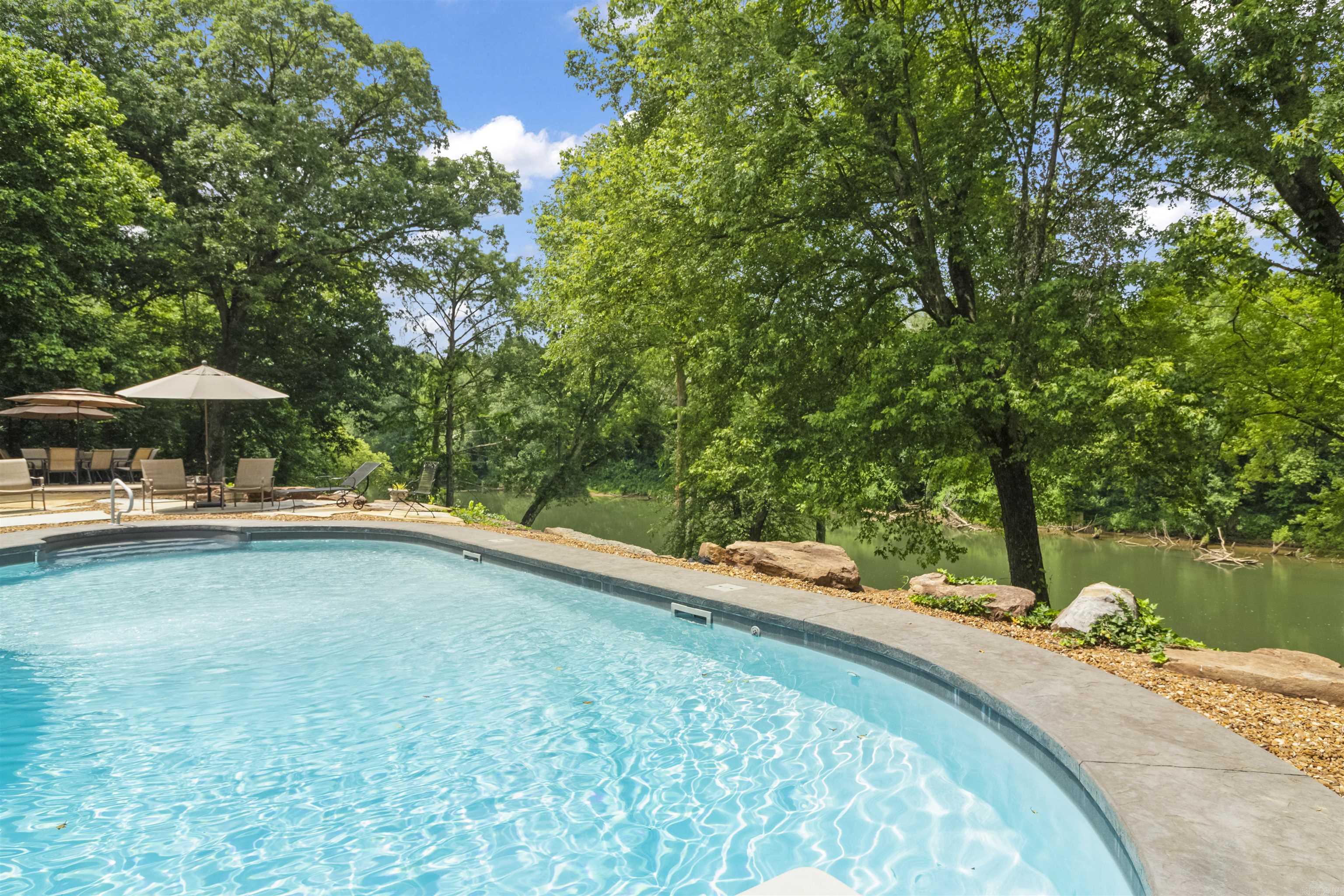 259  Riverview  Searcy, AR