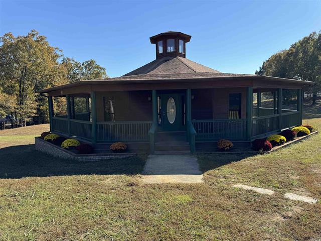 111 E Davis  Romance, AR