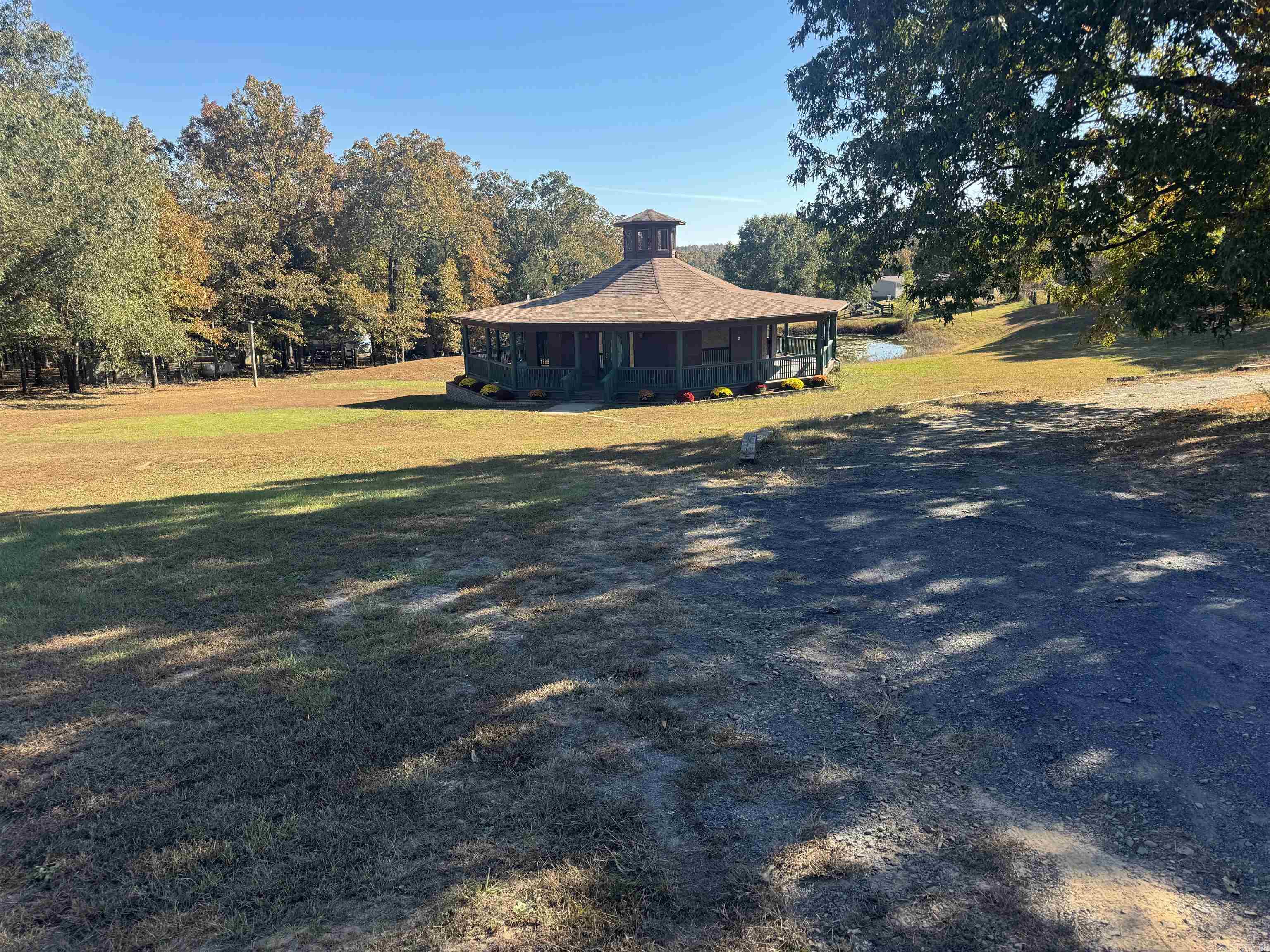 111 E Davis  Romance, AR