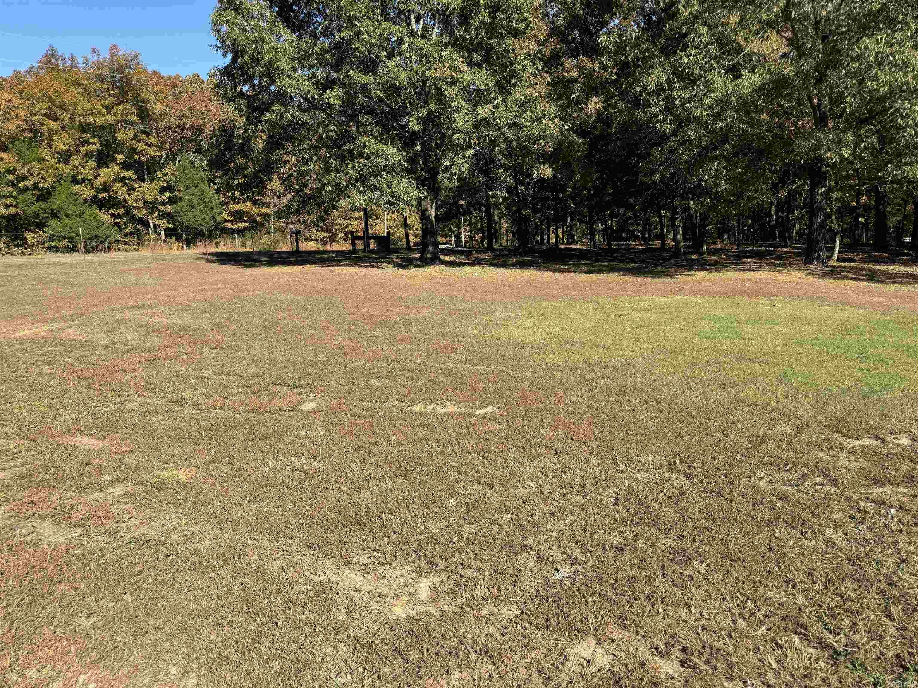 111 E Davis  Romance, AR