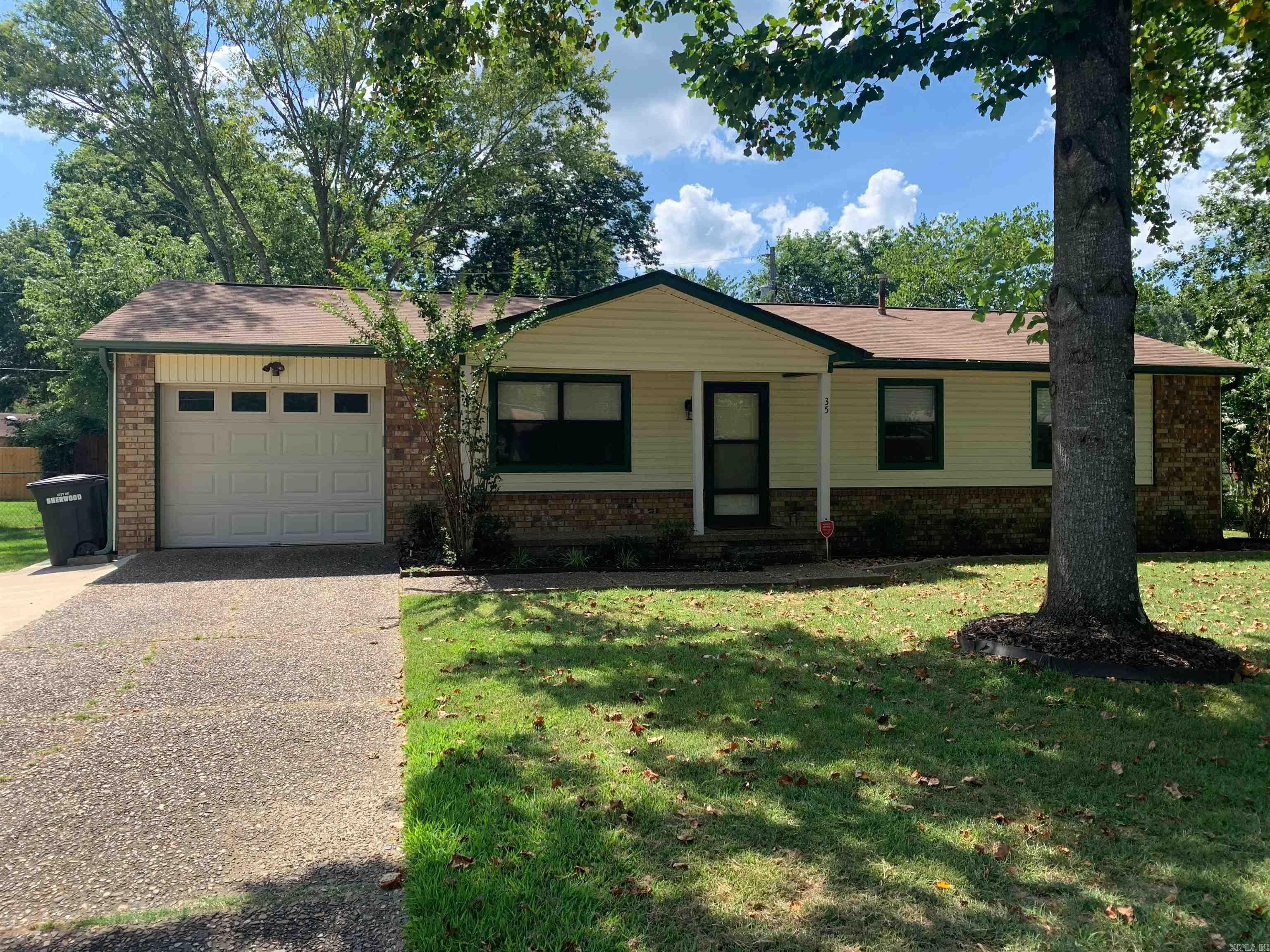 35  Greenhaven  Jacksonville, AR