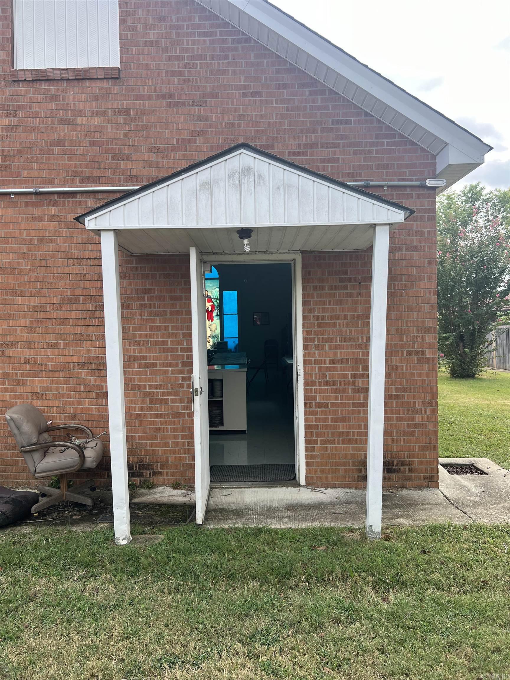 413  Hammond  Hot Springs, AR