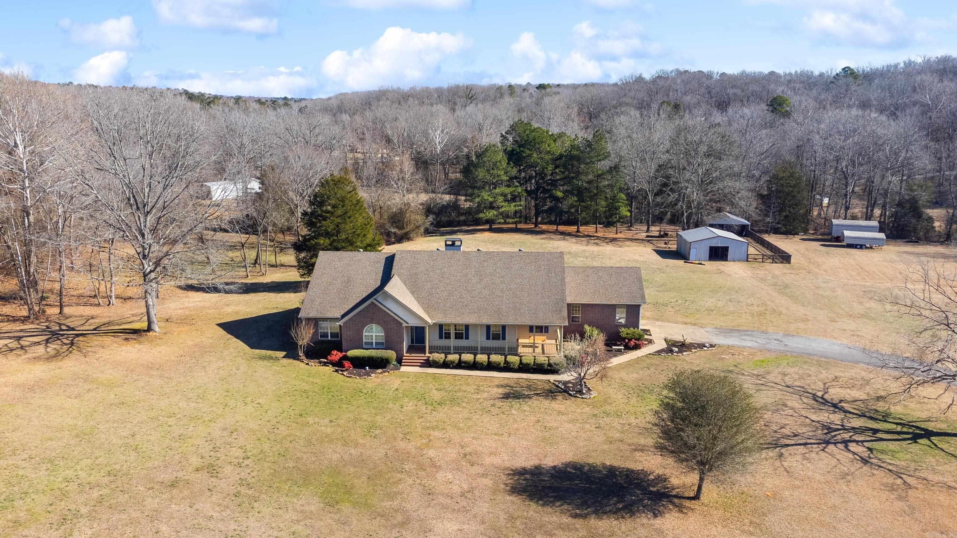 2818  Meadow Rdg  Benton, AR
