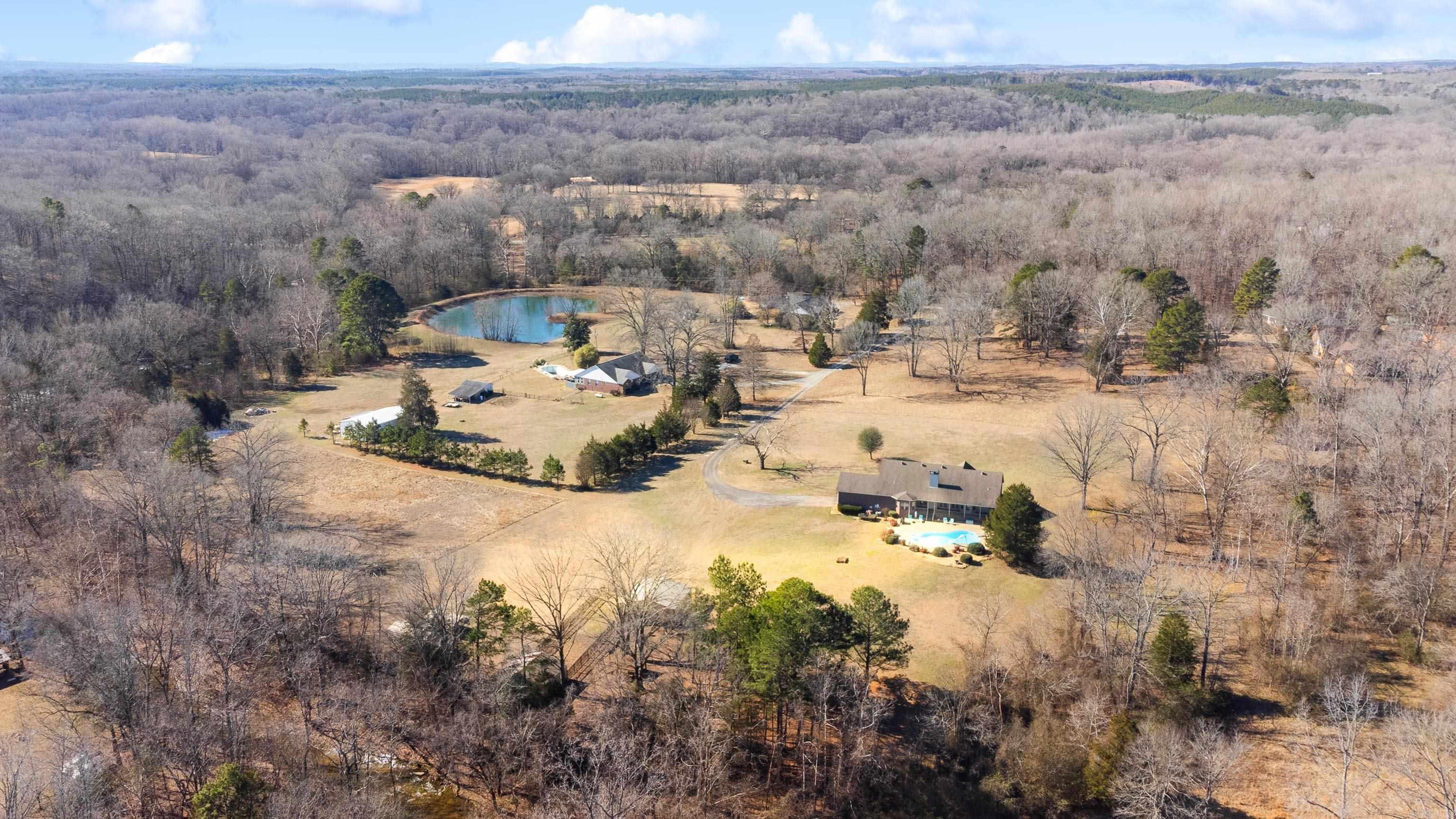 2818  Meadow Rdg  Benton, AR