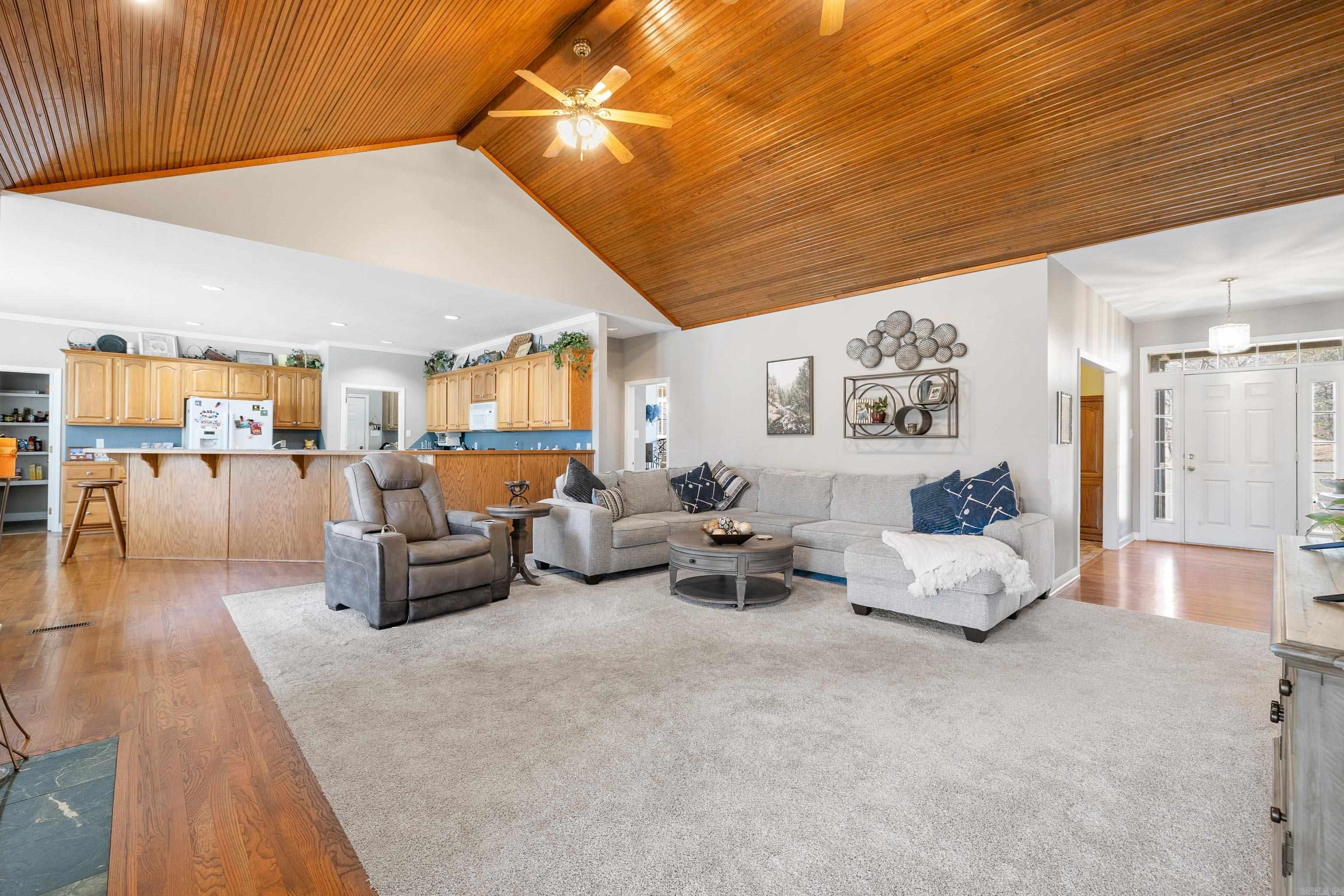 2818  Meadow Rdg  Benton, AR