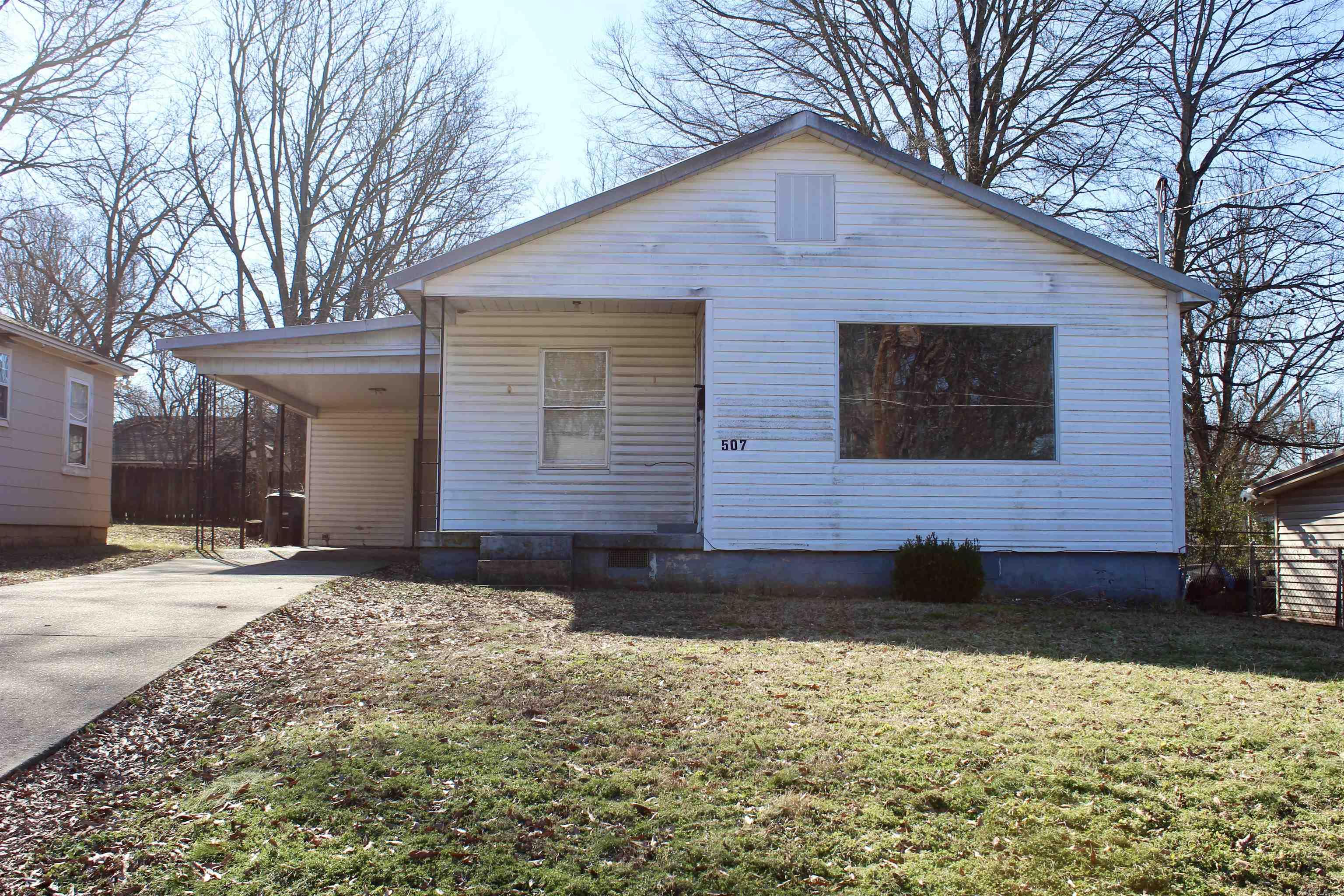 507 W Academy  Searcy, AR