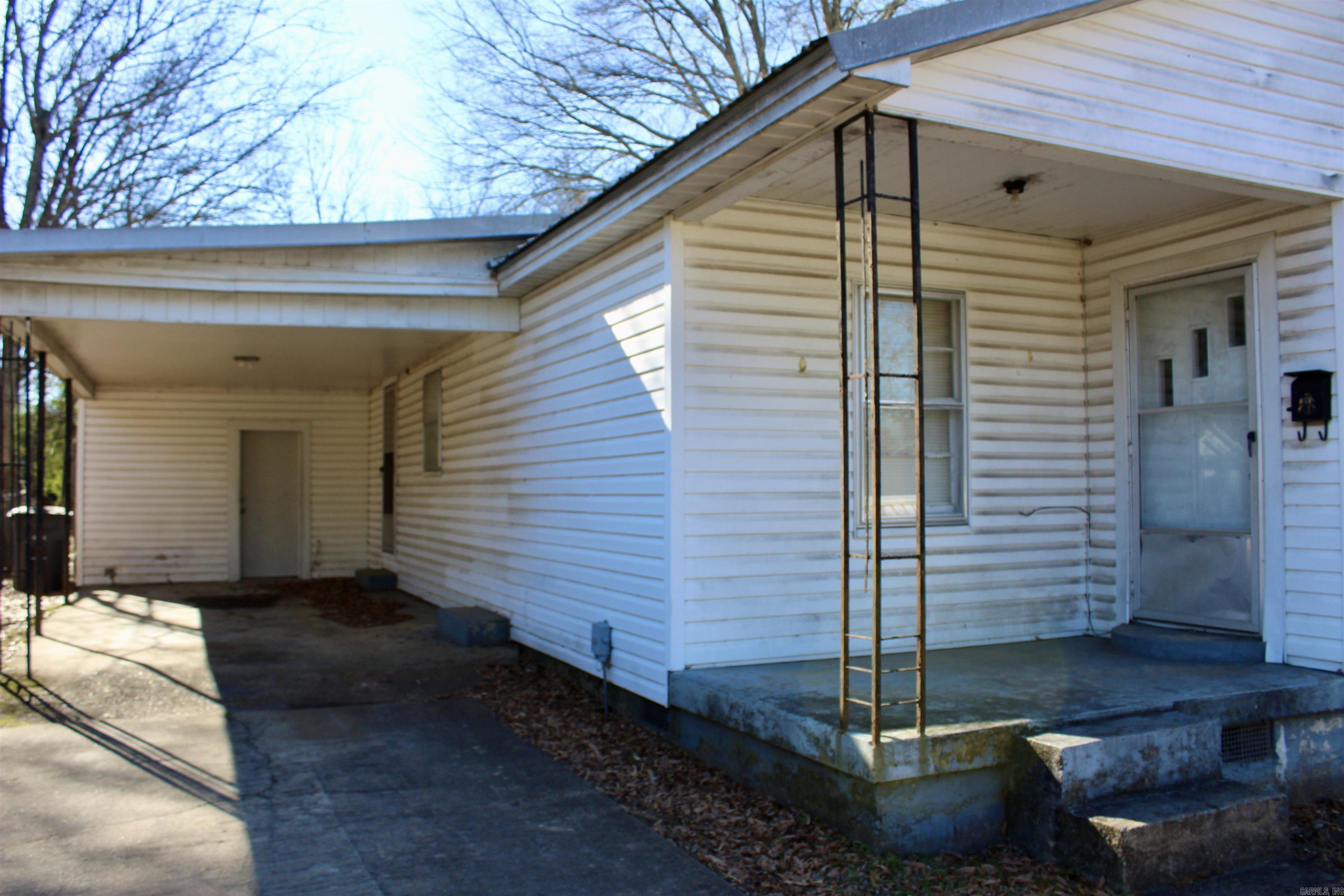 507 W Academy  Searcy, AR