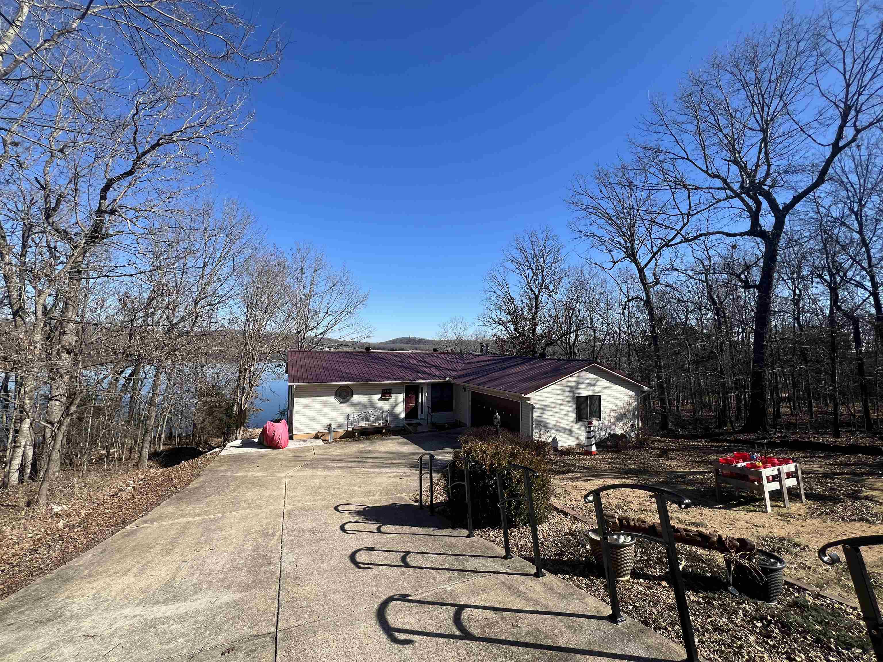 2402  South Shore  Horseshoe Bend, AR