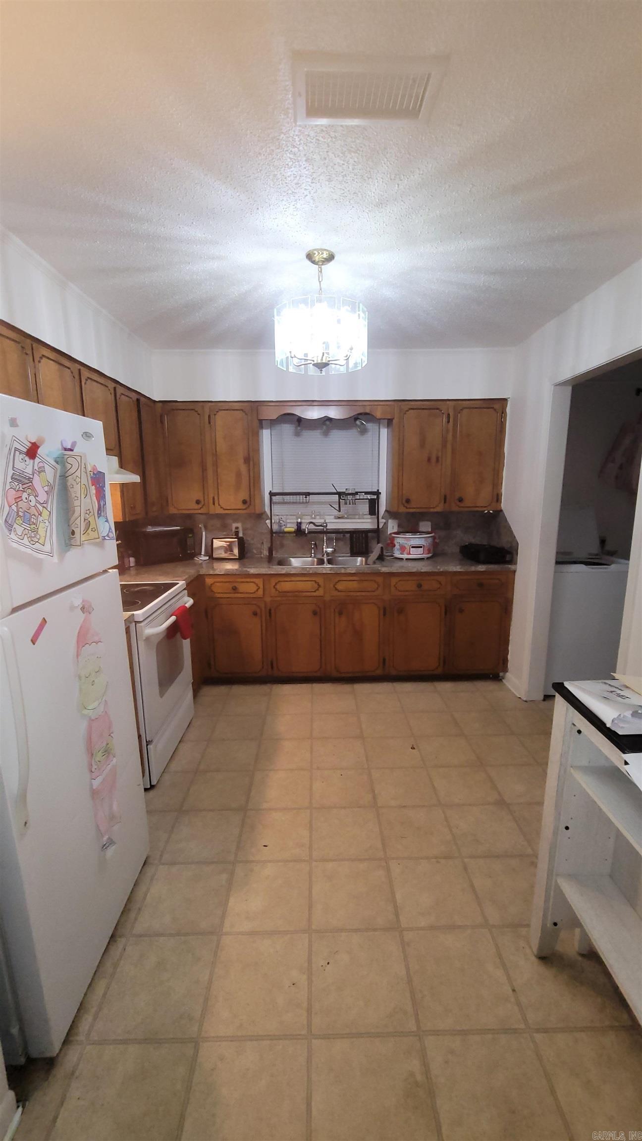421  Cherry  Beebe, AR