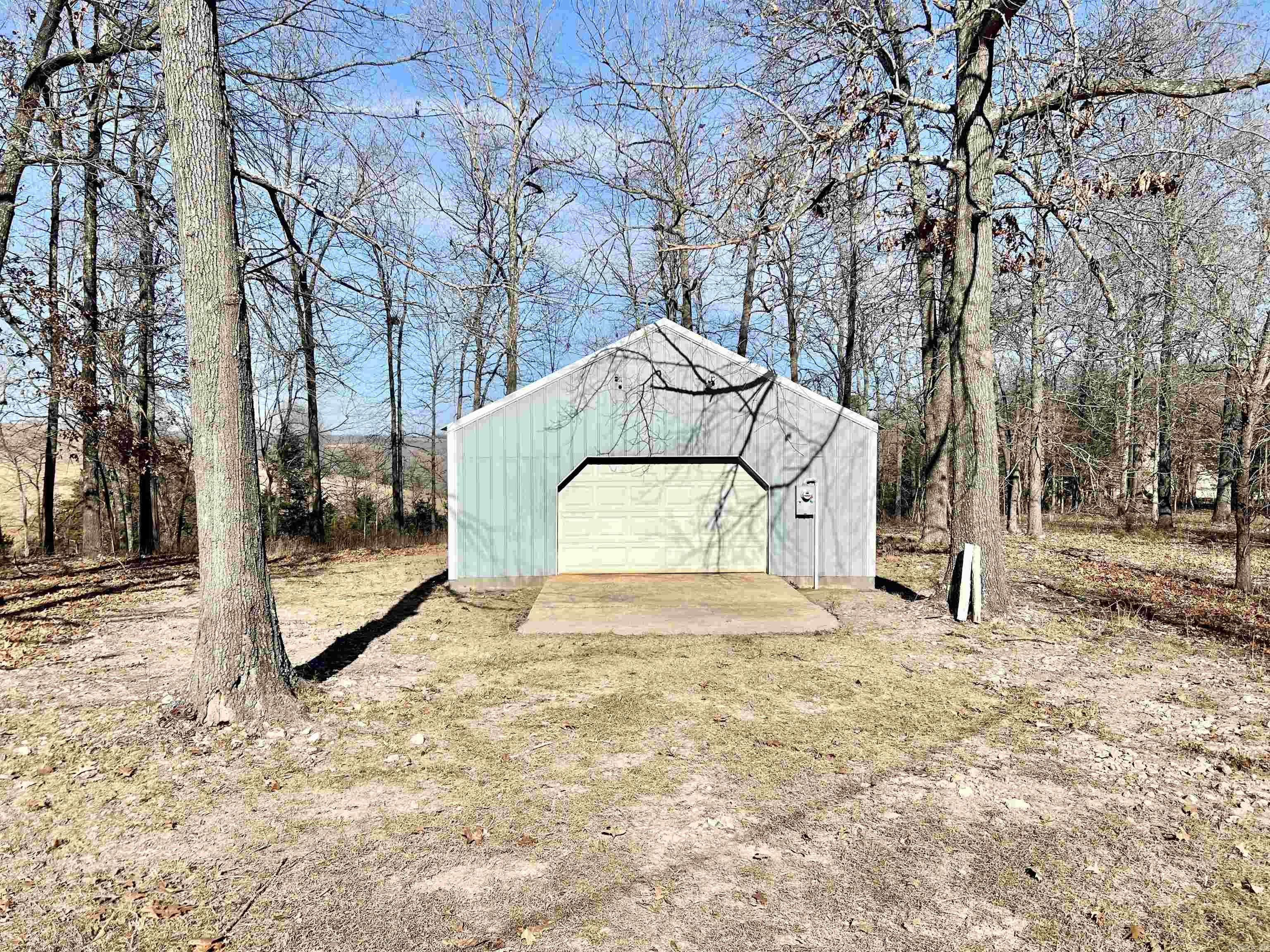 410  Davis Creek Rd.  Marshall, AR
