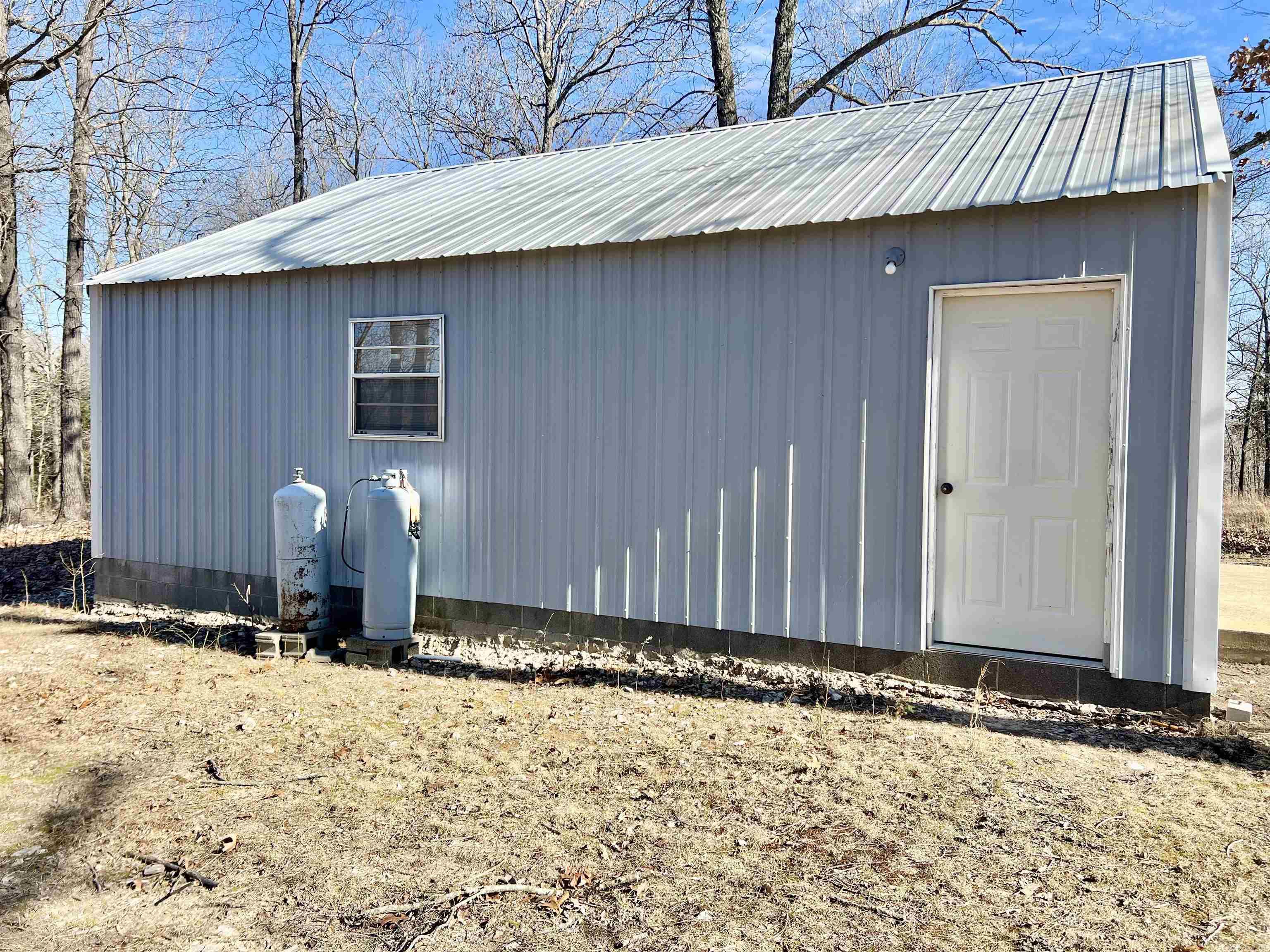 410  Davis Creek Rd.  Marshall, AR