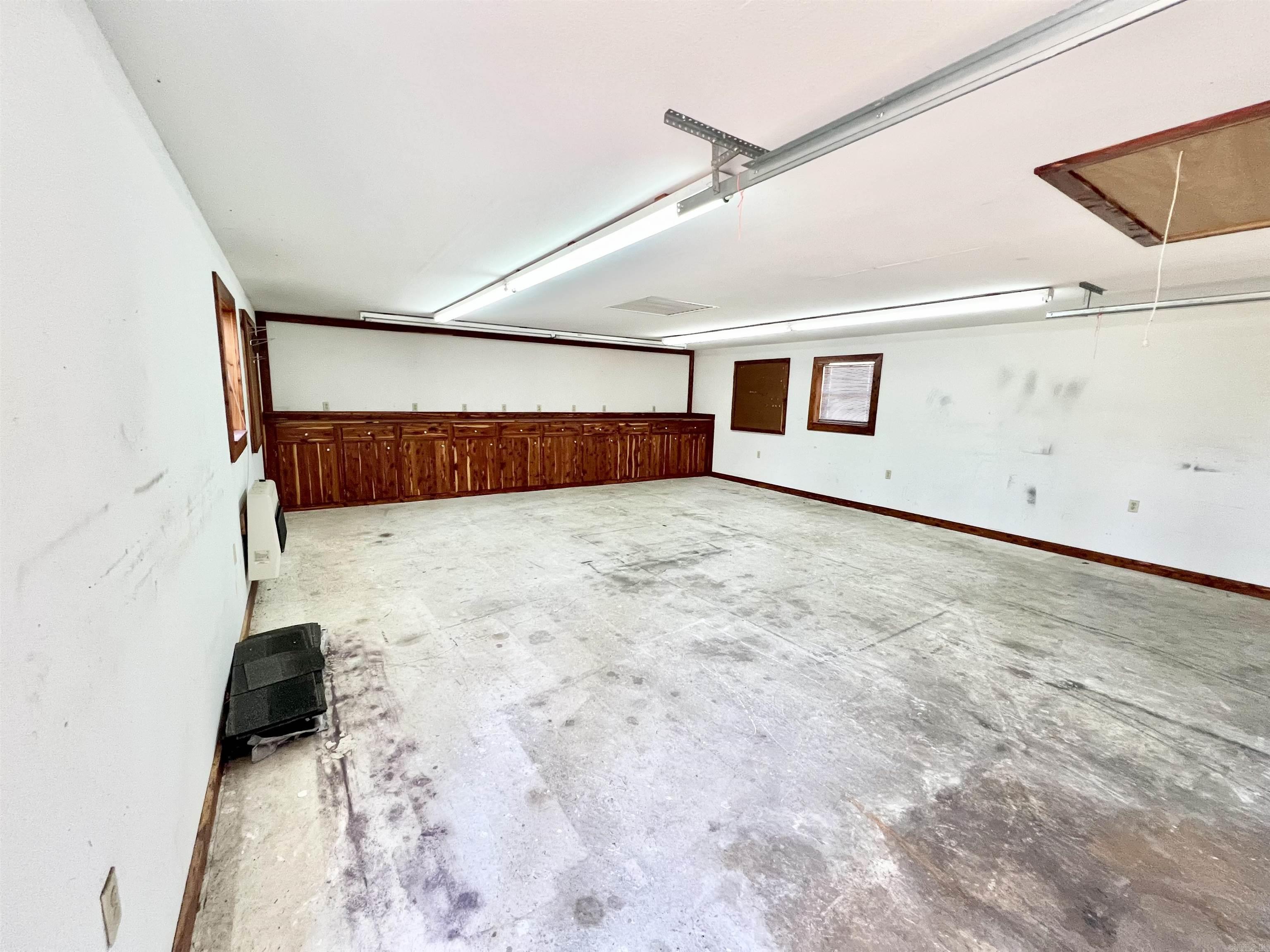 410  Davis Creek Rd.  Marshall, AR