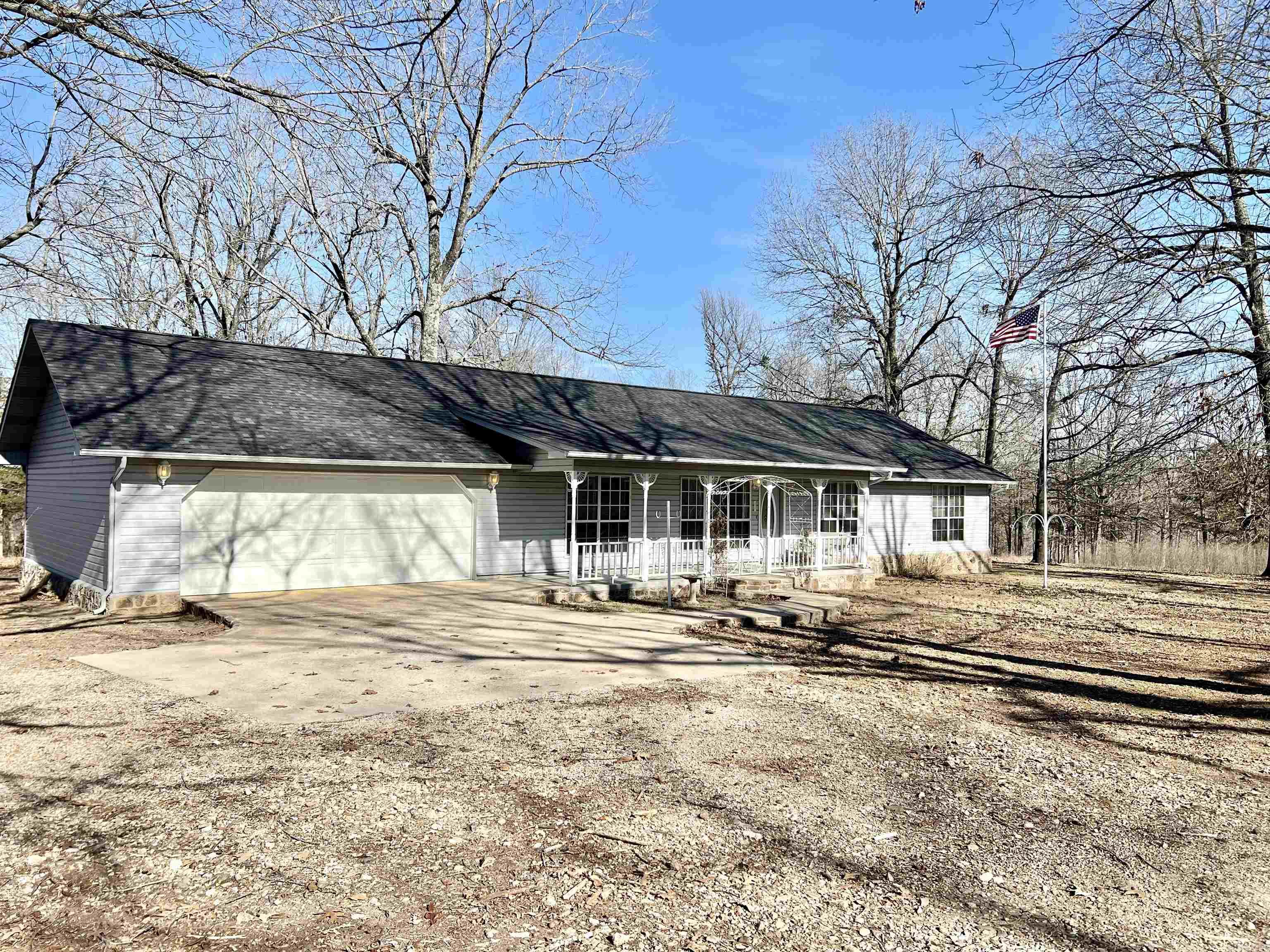 410  Davis Creek Rd.  Marshall, AR