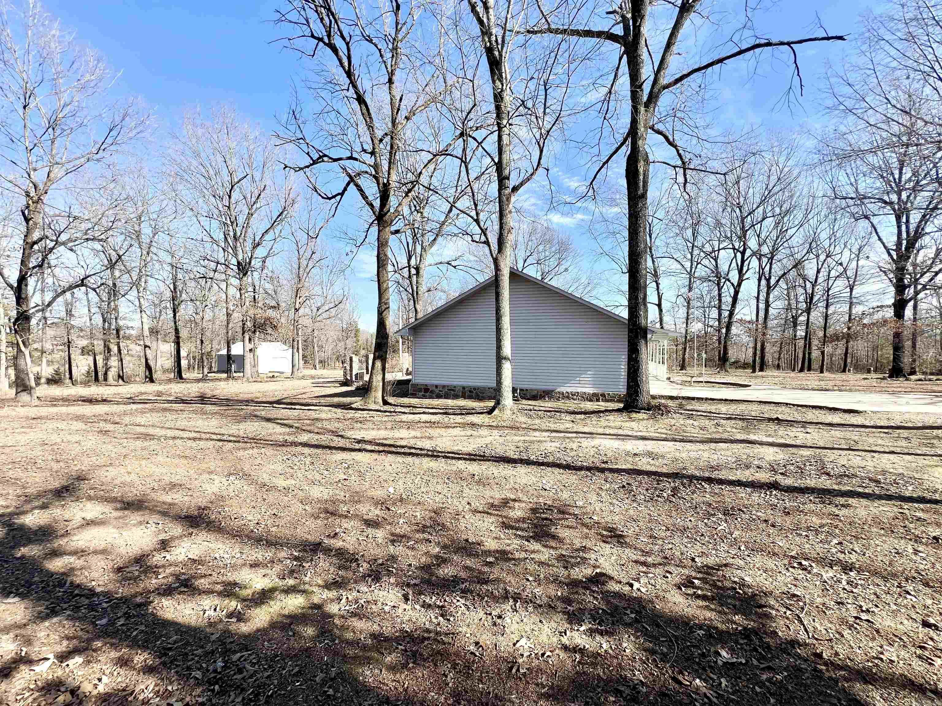 410  Davis Creek Rd.  Marshall, AR