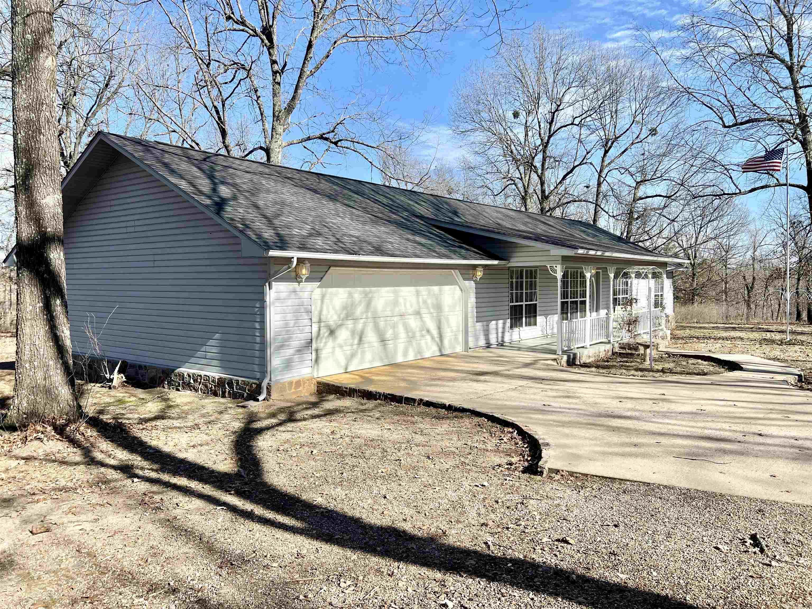410  Davis Creek Rd.  Marshall, AR