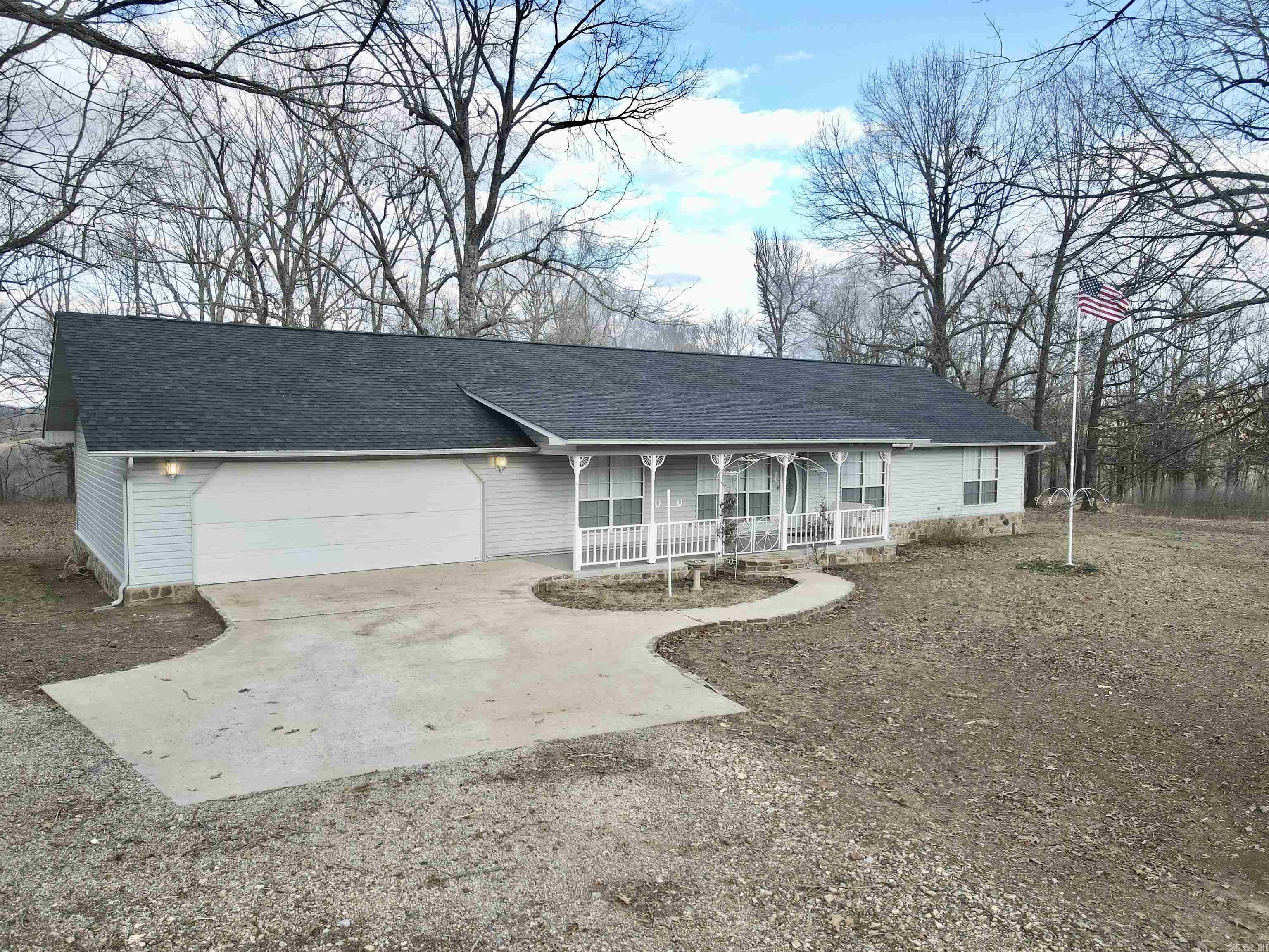 410  Davis Creek Rd.  Marshall, AR