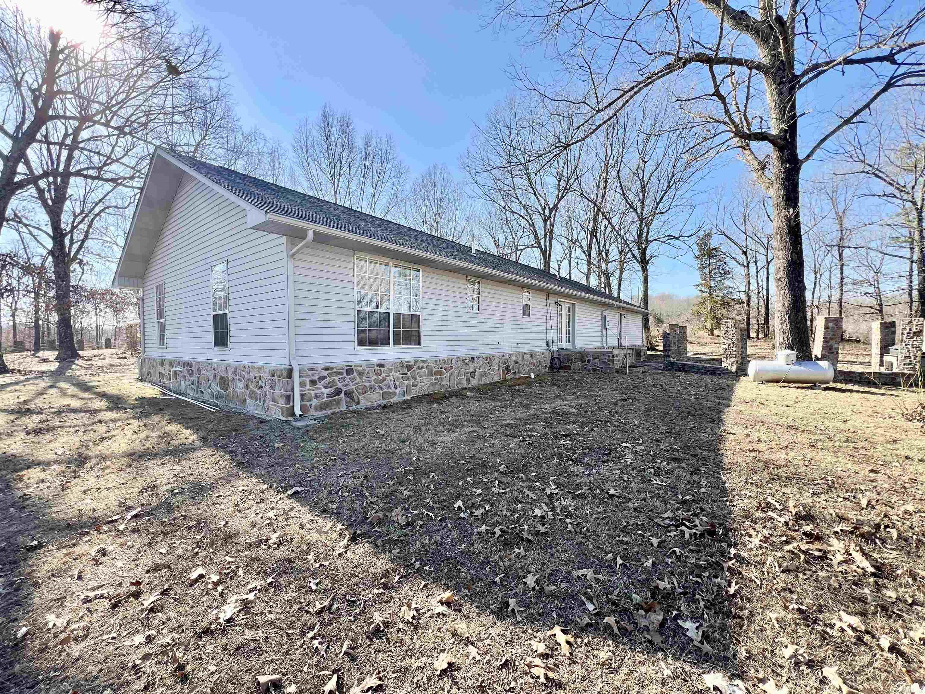 410  Davis Creek Rd.  Marshall, AR