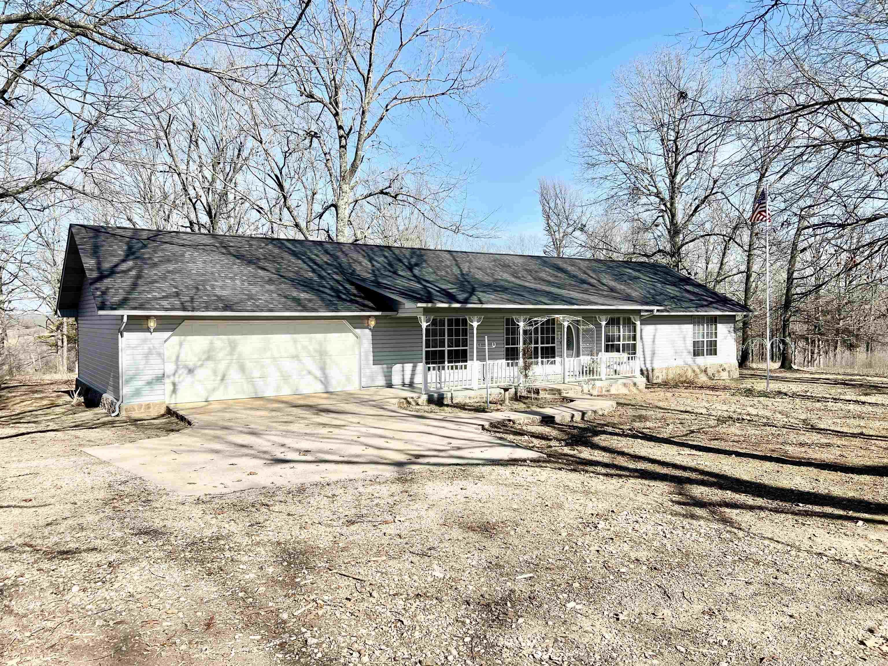 410  Davis Creek Rd.  Marshall, AR