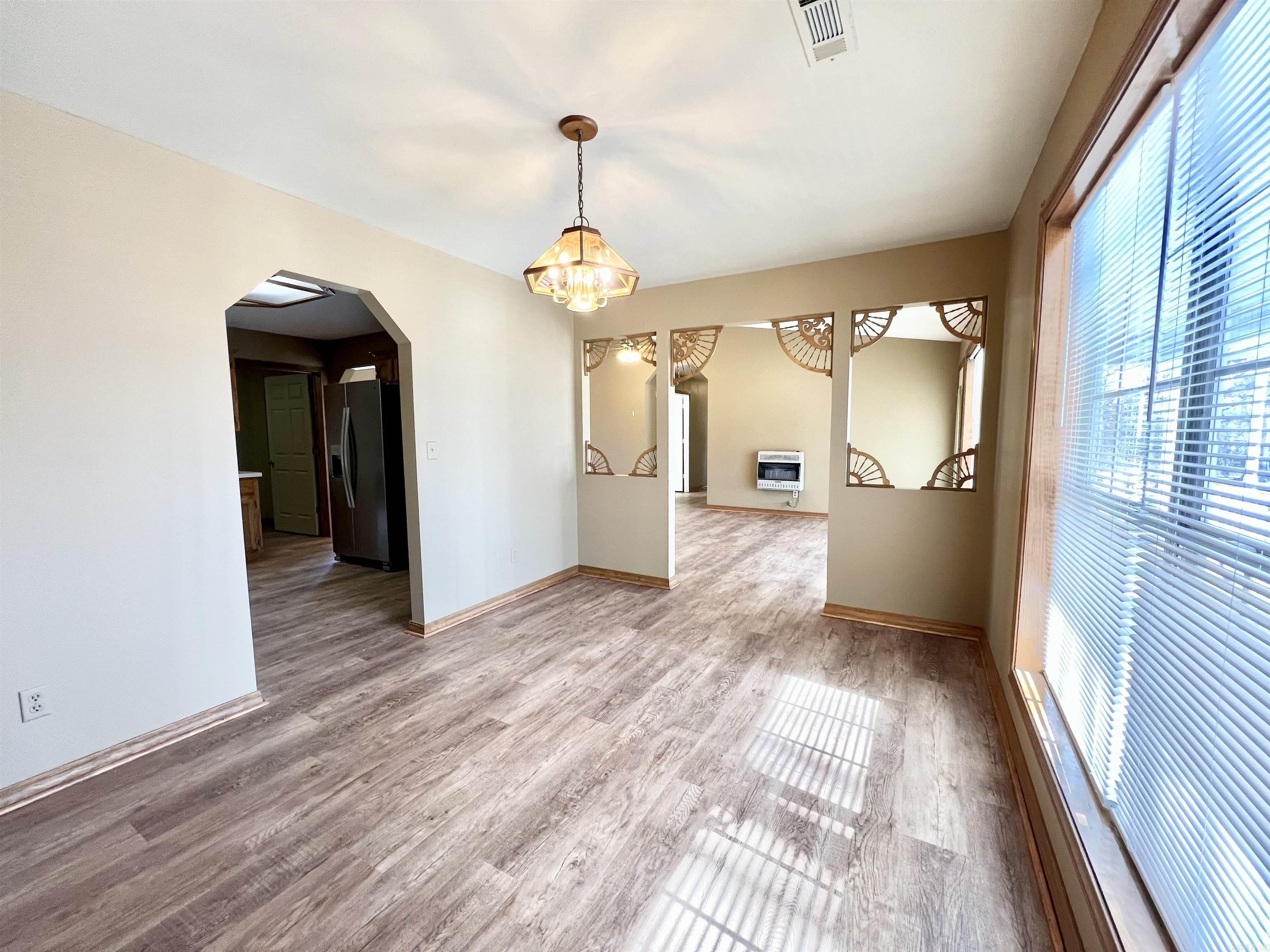 410  Davis Creek Rd.  Marshall, AR