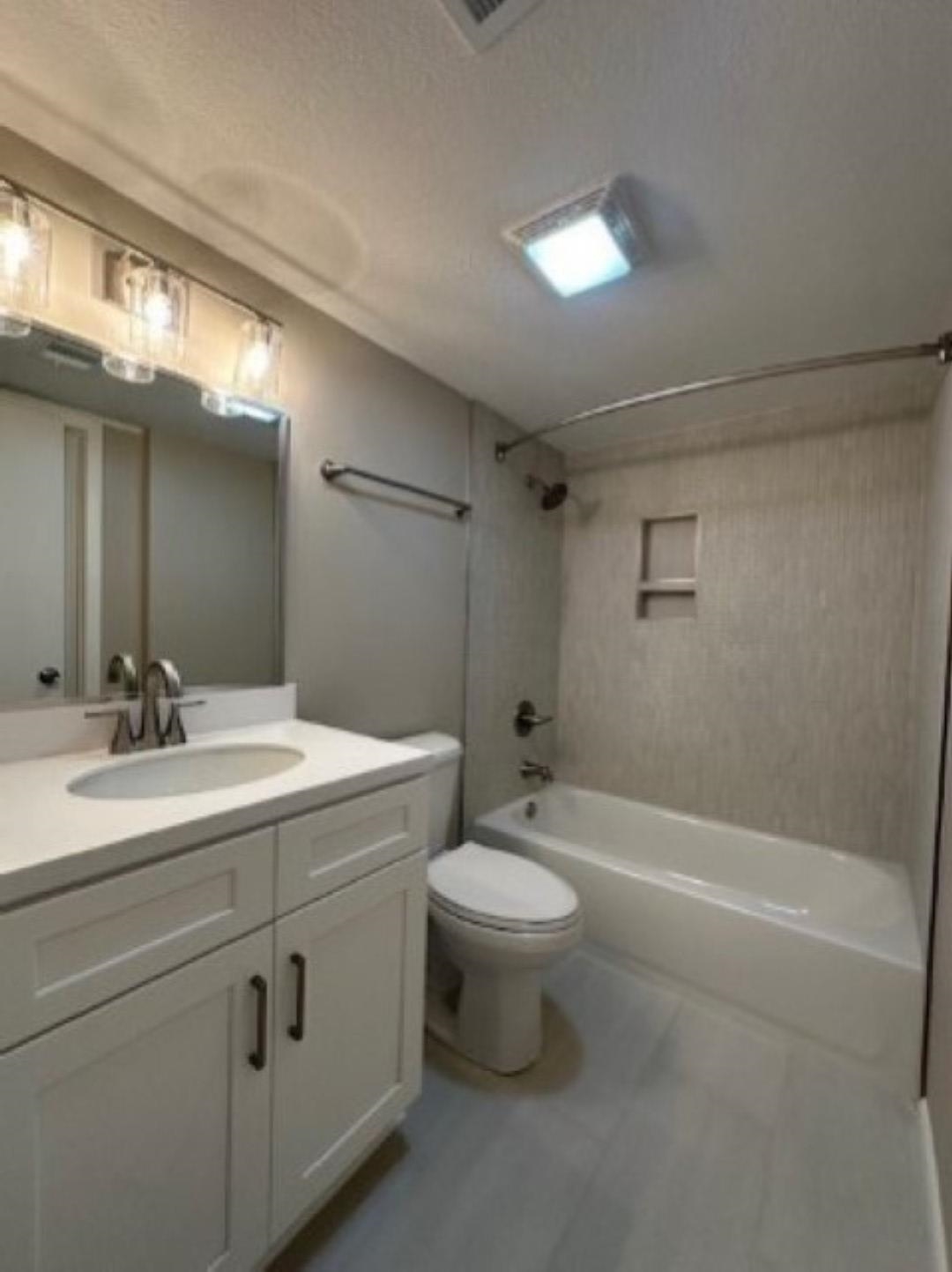 2711-C  Greenbriar  Jonesboro, AR