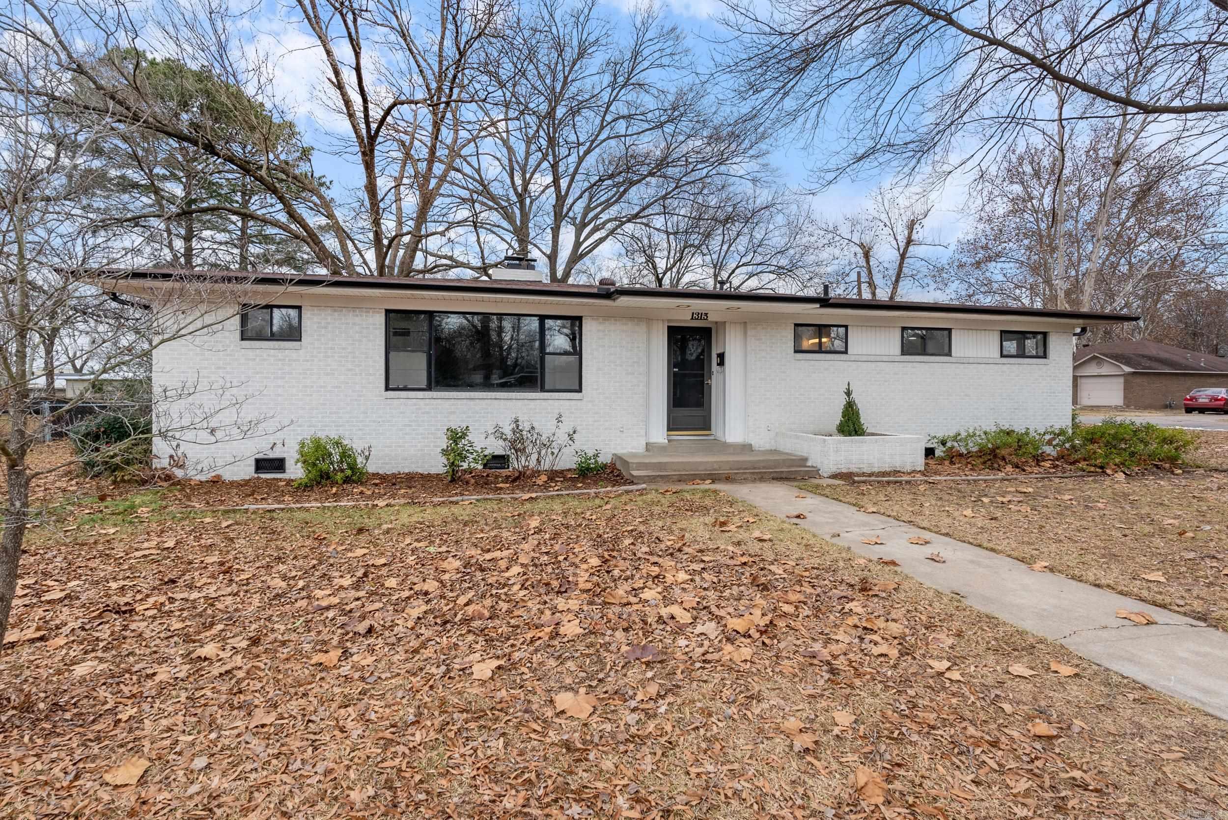 1315 Watkins Street Conway, AR 72032