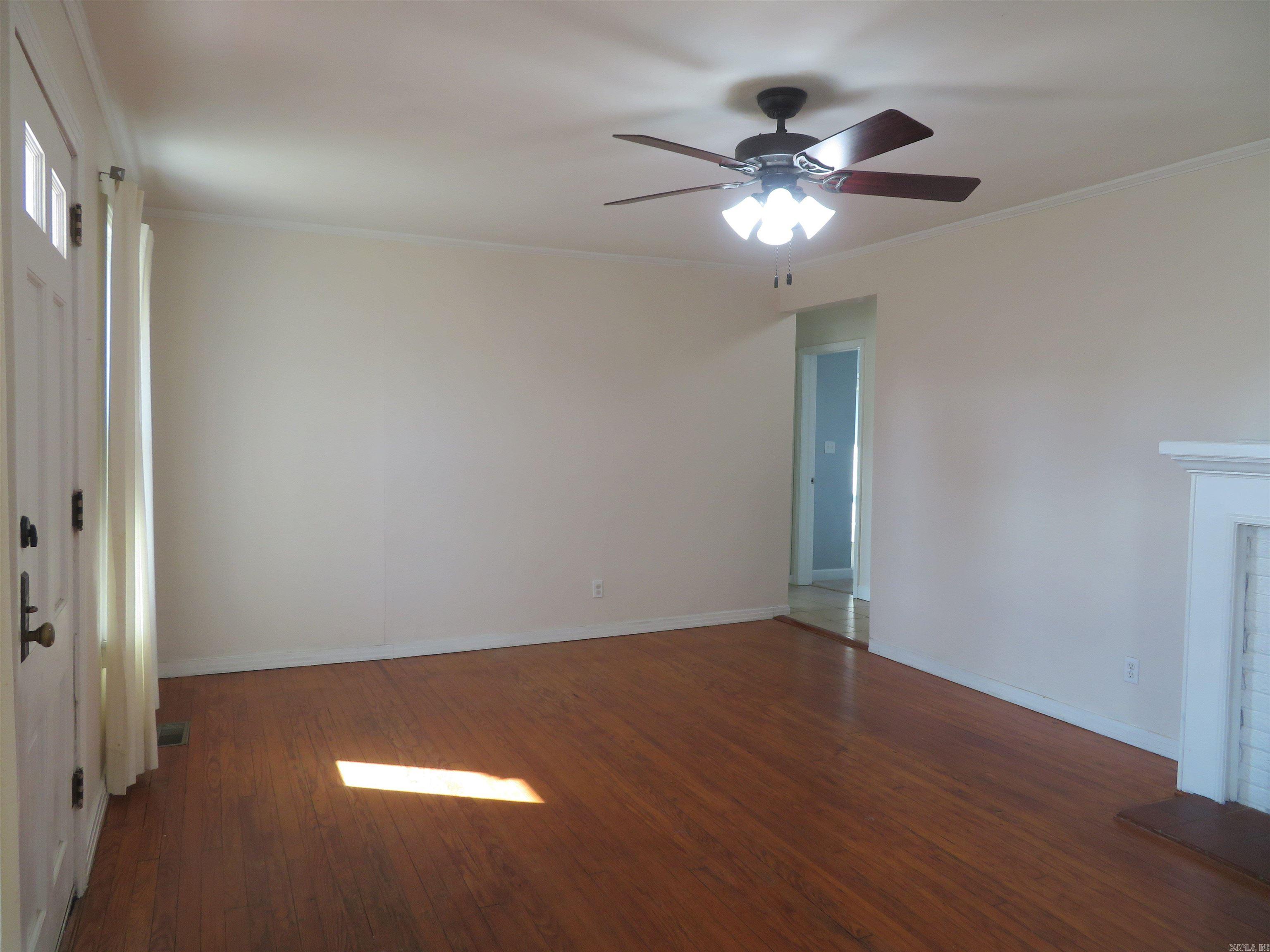 1124  Clinton  Arkadelphia, AR