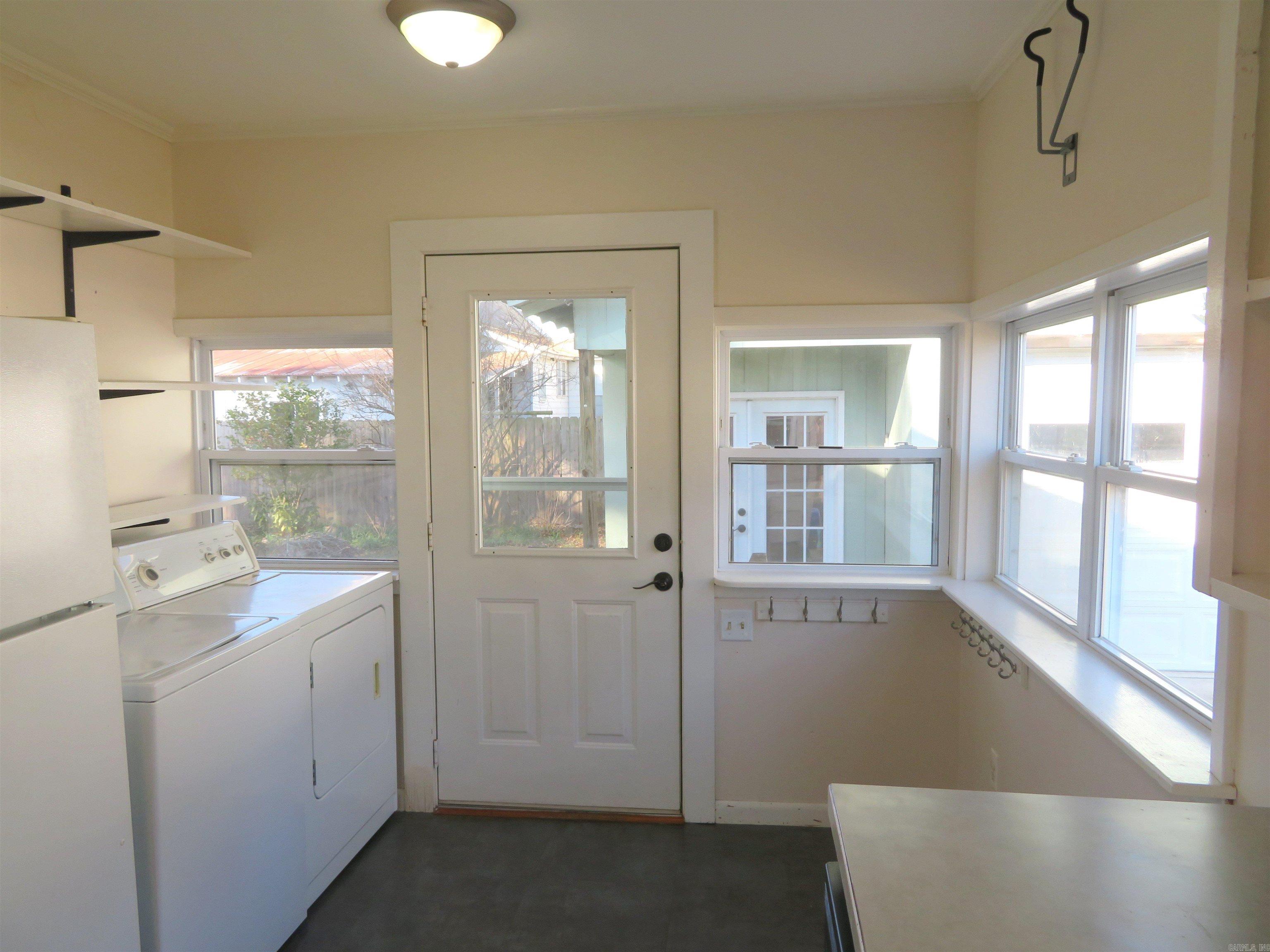 1124  Clinton  Arkadelphia, AR