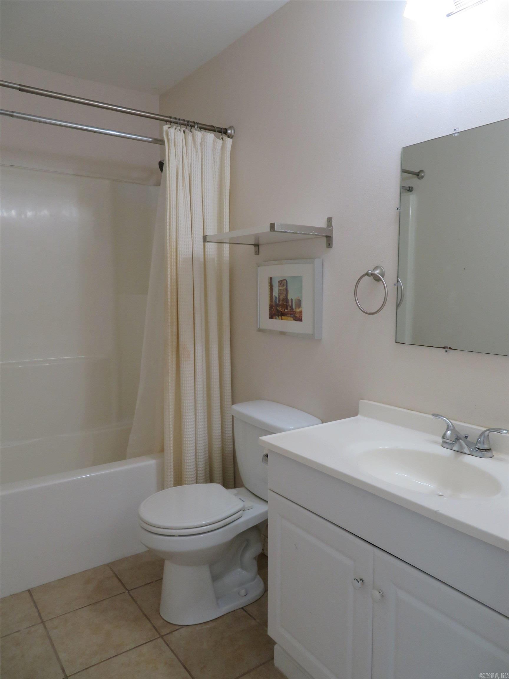 1124  Clinton  Arkadelphia, AR
