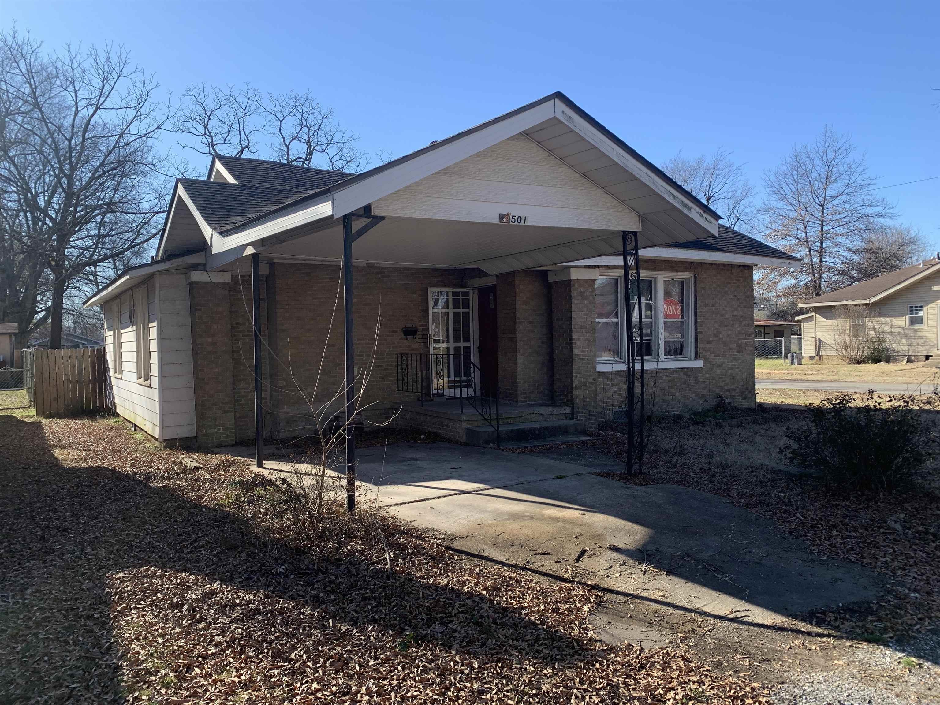 501  Main  Newport, AR