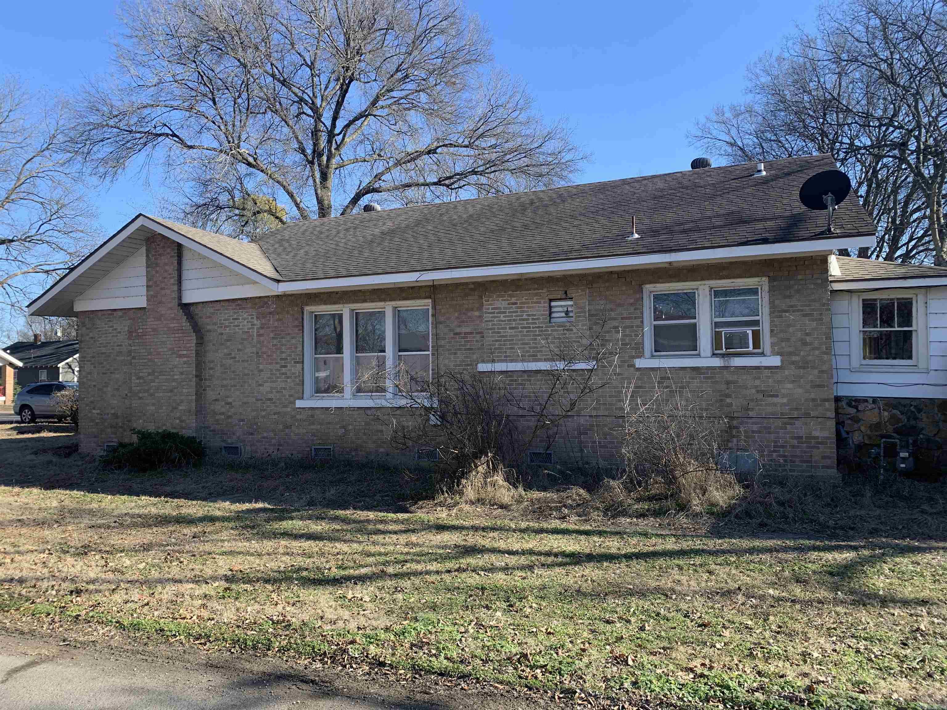 501  Main  Newport, AR